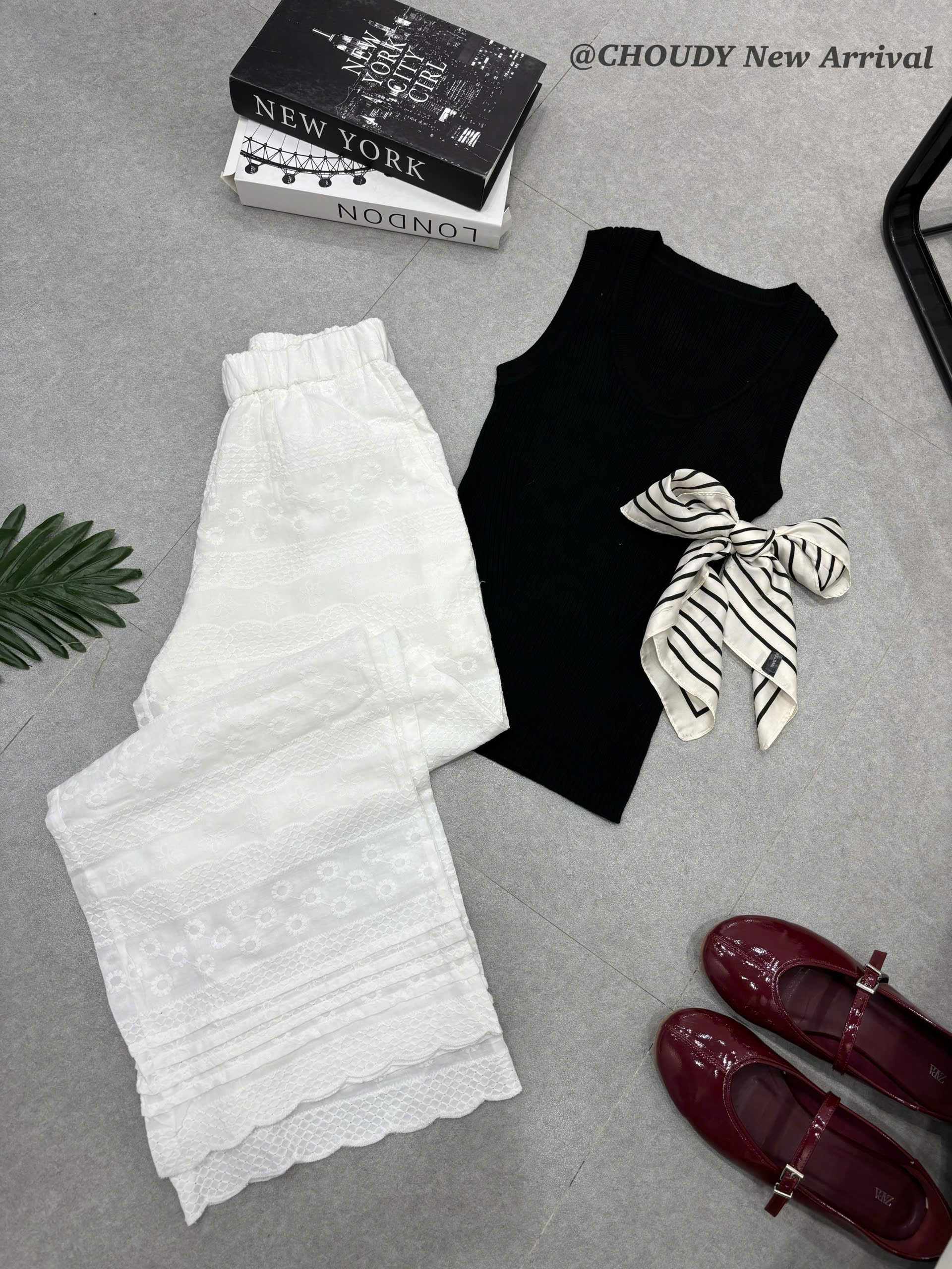 U575 QUẦN SUÔNG TRẮNG THÊU HOA_thumbnail_1