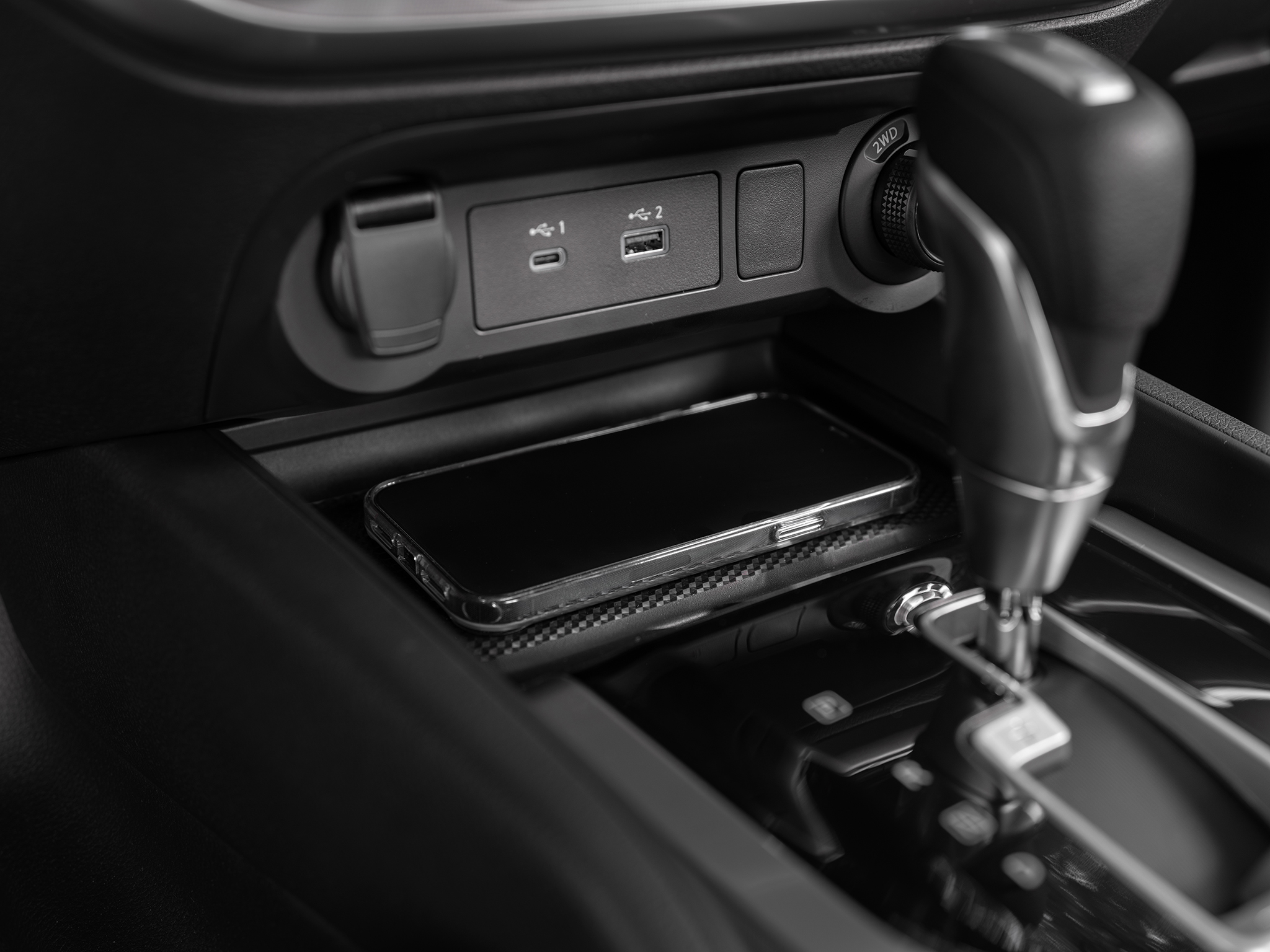 Nissan Navara PRO-4X_thumbnail_6