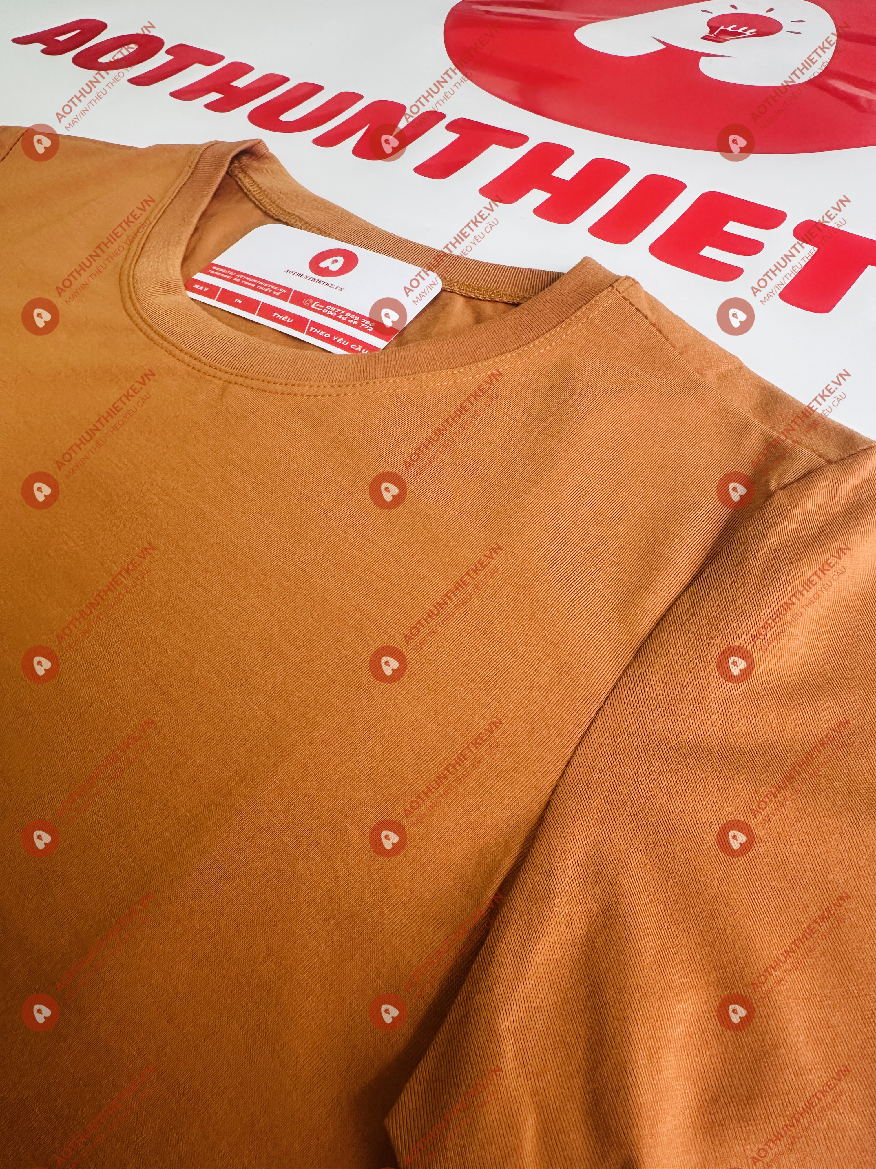 Áo Đồng Phục Cổ Tròn Vàng Bò