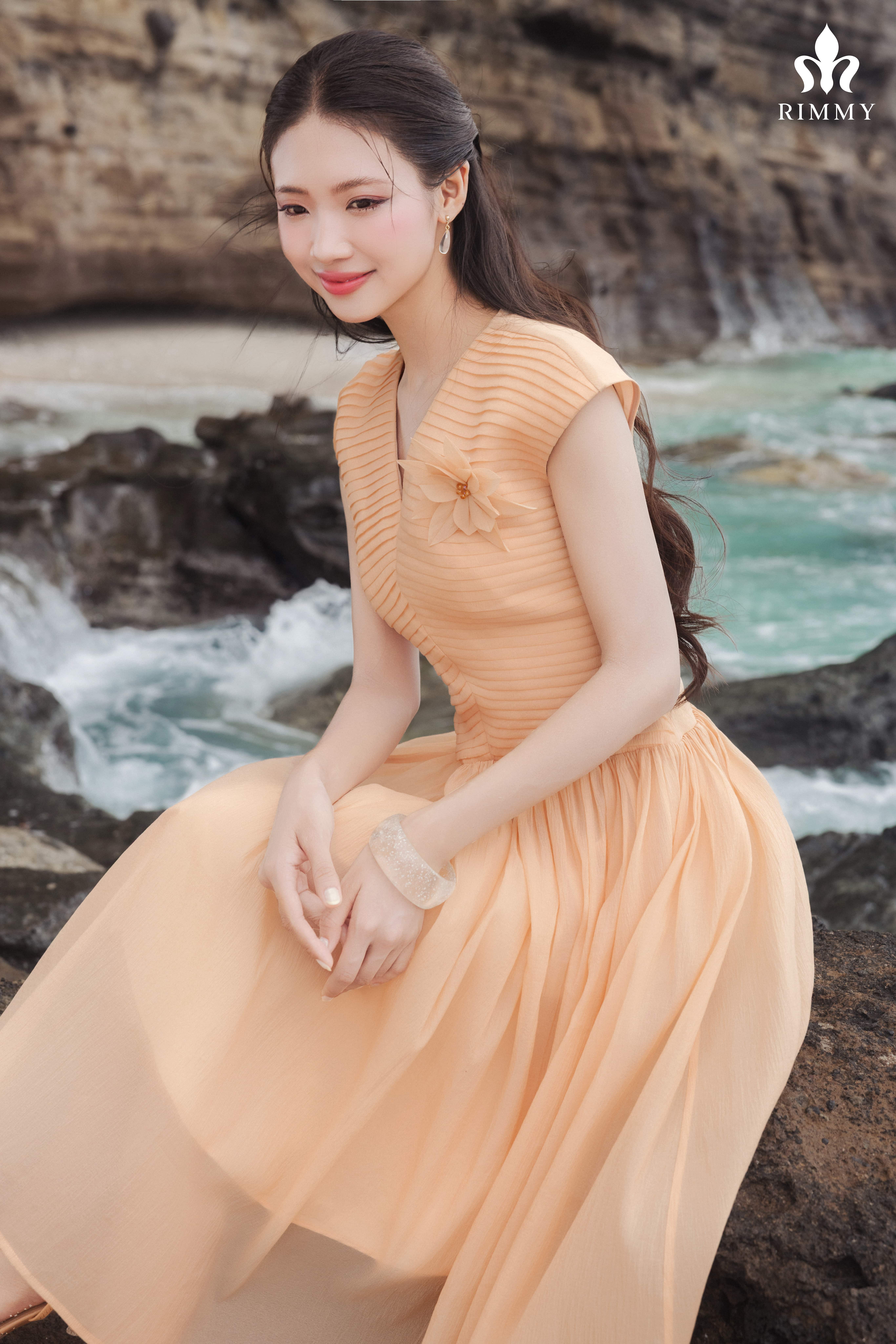 Reny Dress_thumbnail_3