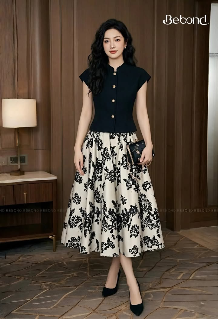 Chân váy xoè dài ALEN in HOA ĐEN