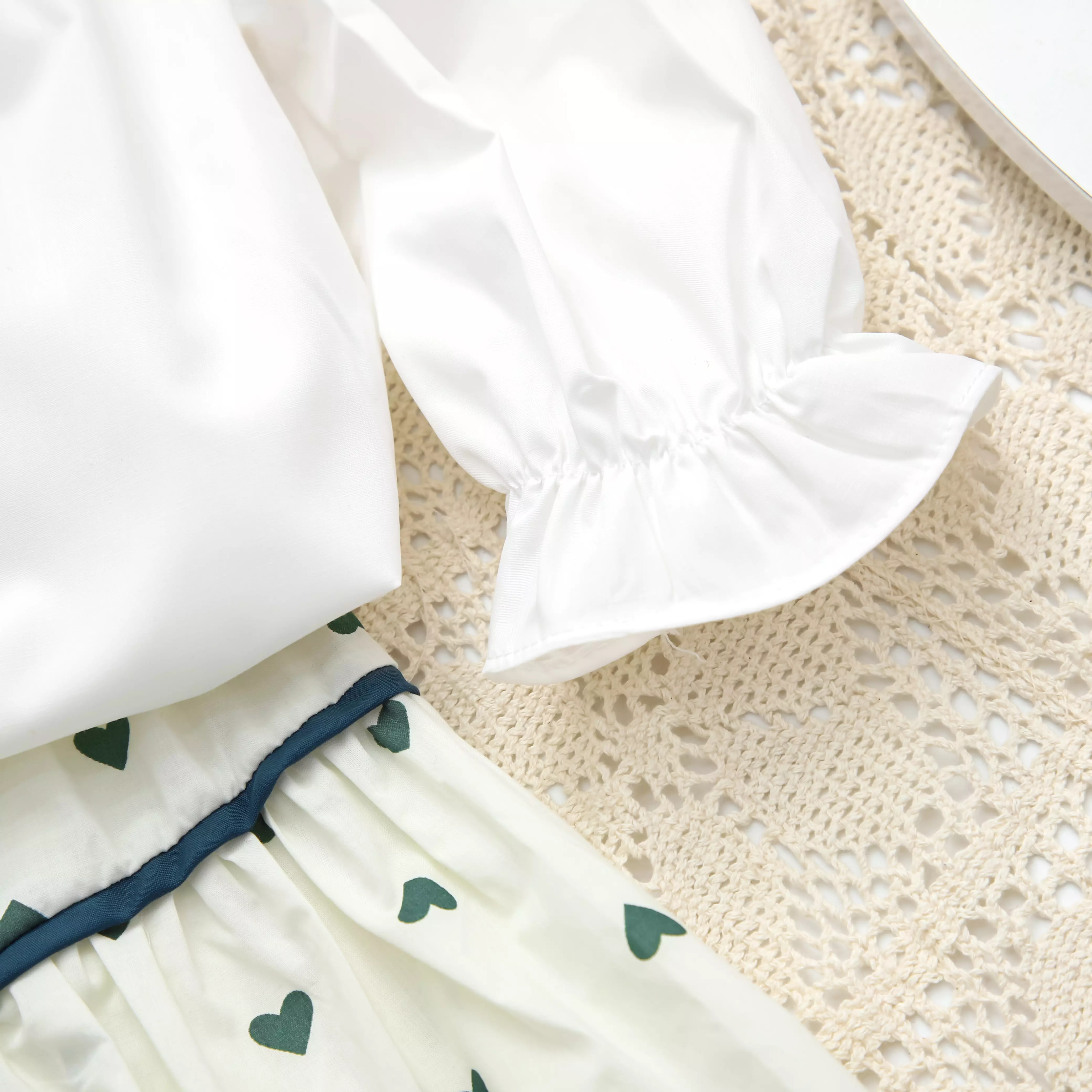 Áo sơ mi bé gái cổ tròn nhún_thumbnail_0