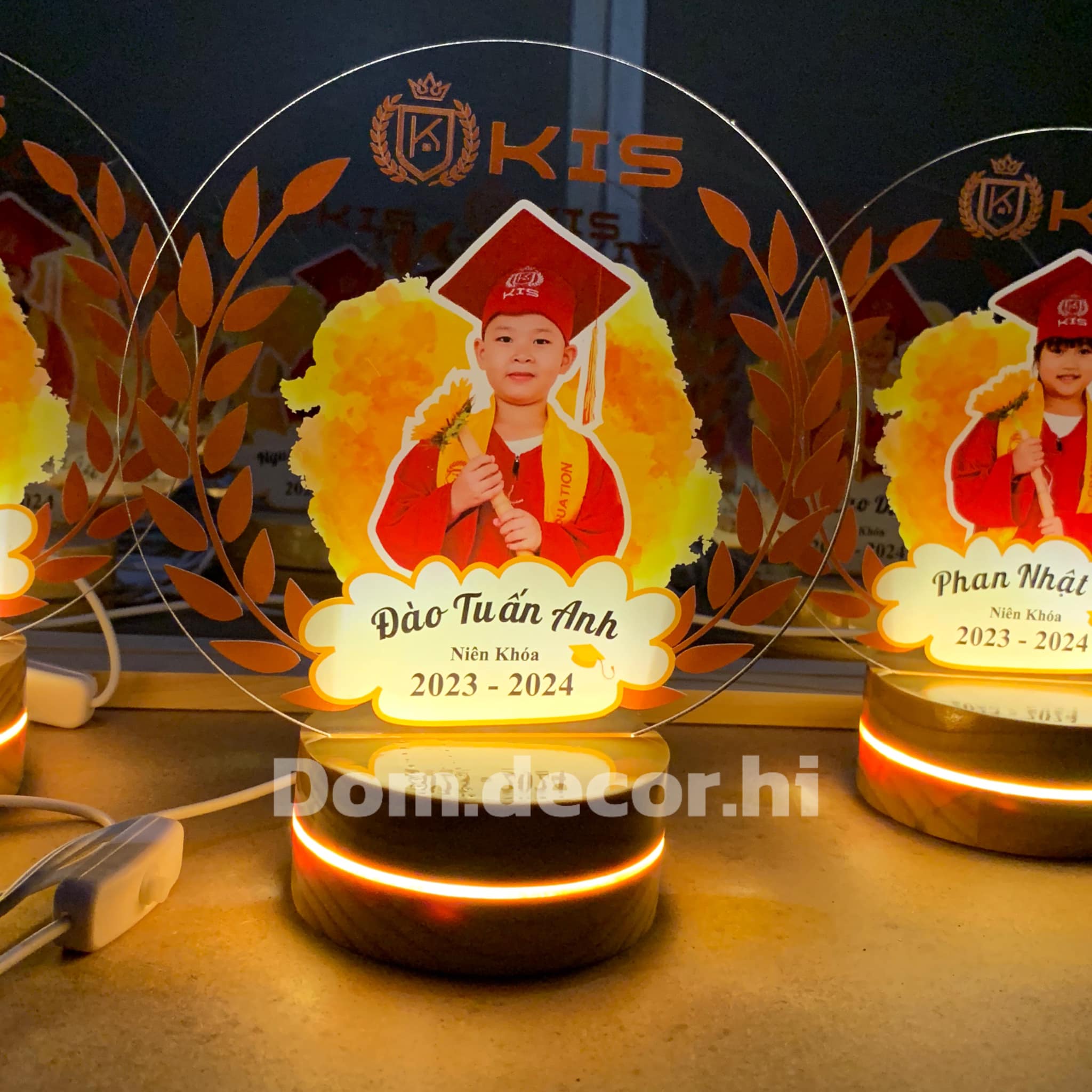 Đèn Ngủ Led 3D Thiết Kế Và In Theo Yêu Cầu Làm Quà Tặng Học Sinh, Sinh Viên Mừng Tốt Nghiệp_thumbnail_6