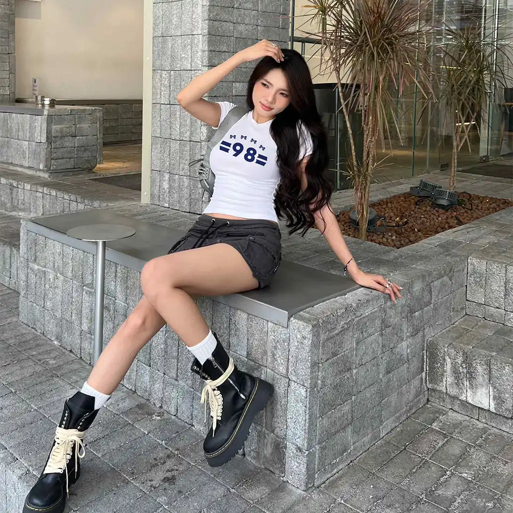 Áo baby tee nữ ôm body basic Beezy vải visco thoáng mát hack dáng in mix 3019_thumbnail_5