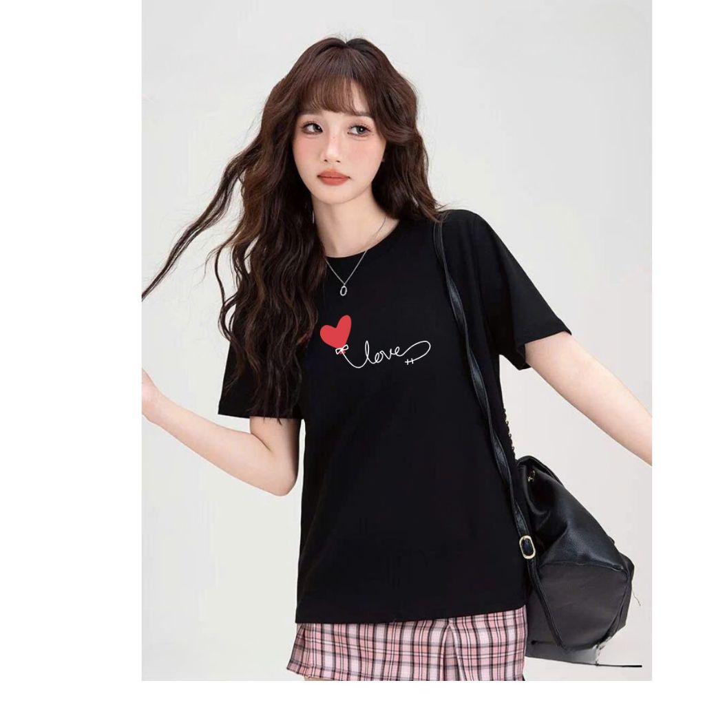 [Form Rộng] Áo thun nữ LOZA màu đen/trắng in hình trái tim - Mã RT7843