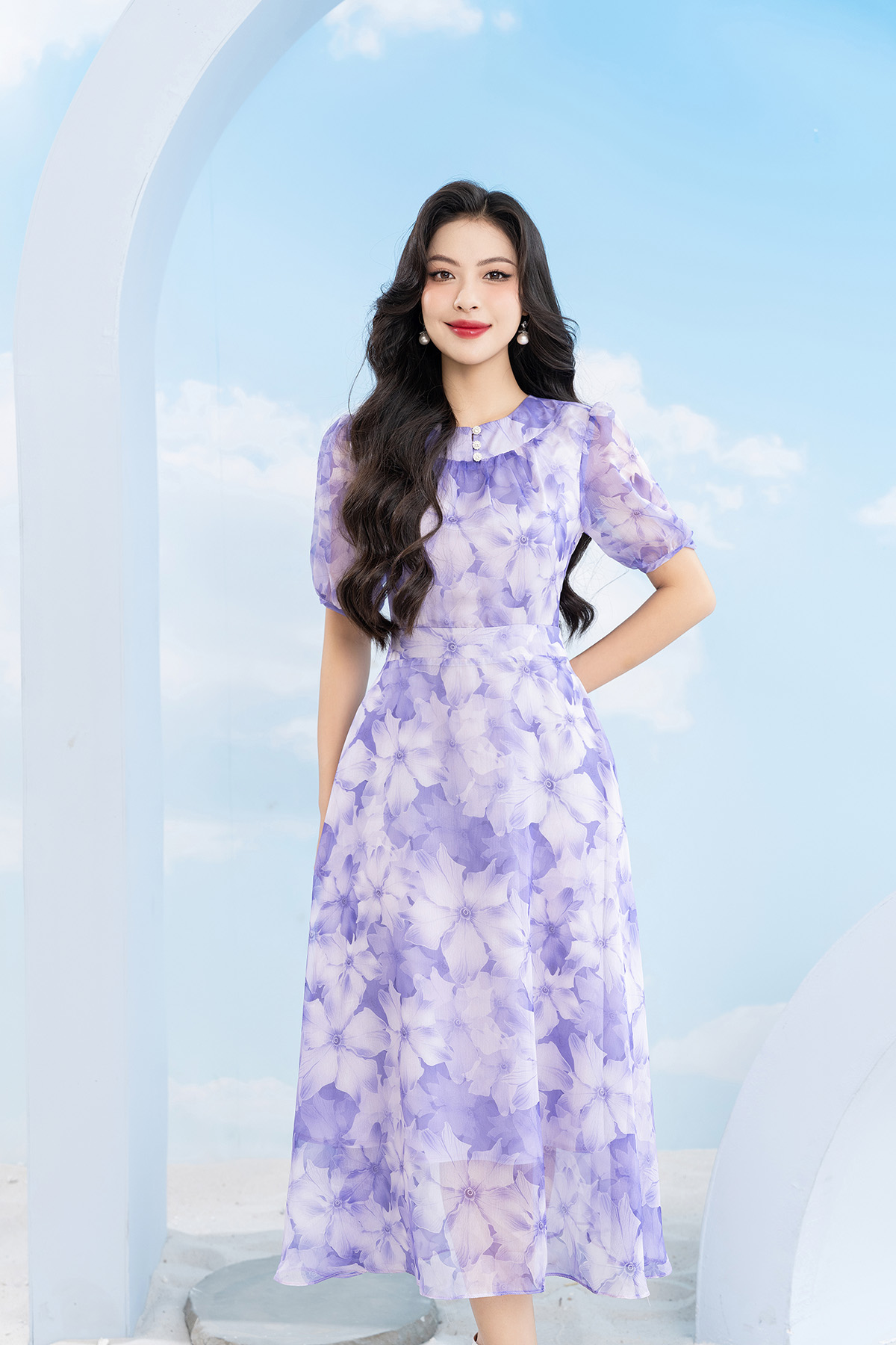 Đầm xòe hoa voan tím Thời trang Lavender tay ngắn cổ tròn cúc ngọc D2826