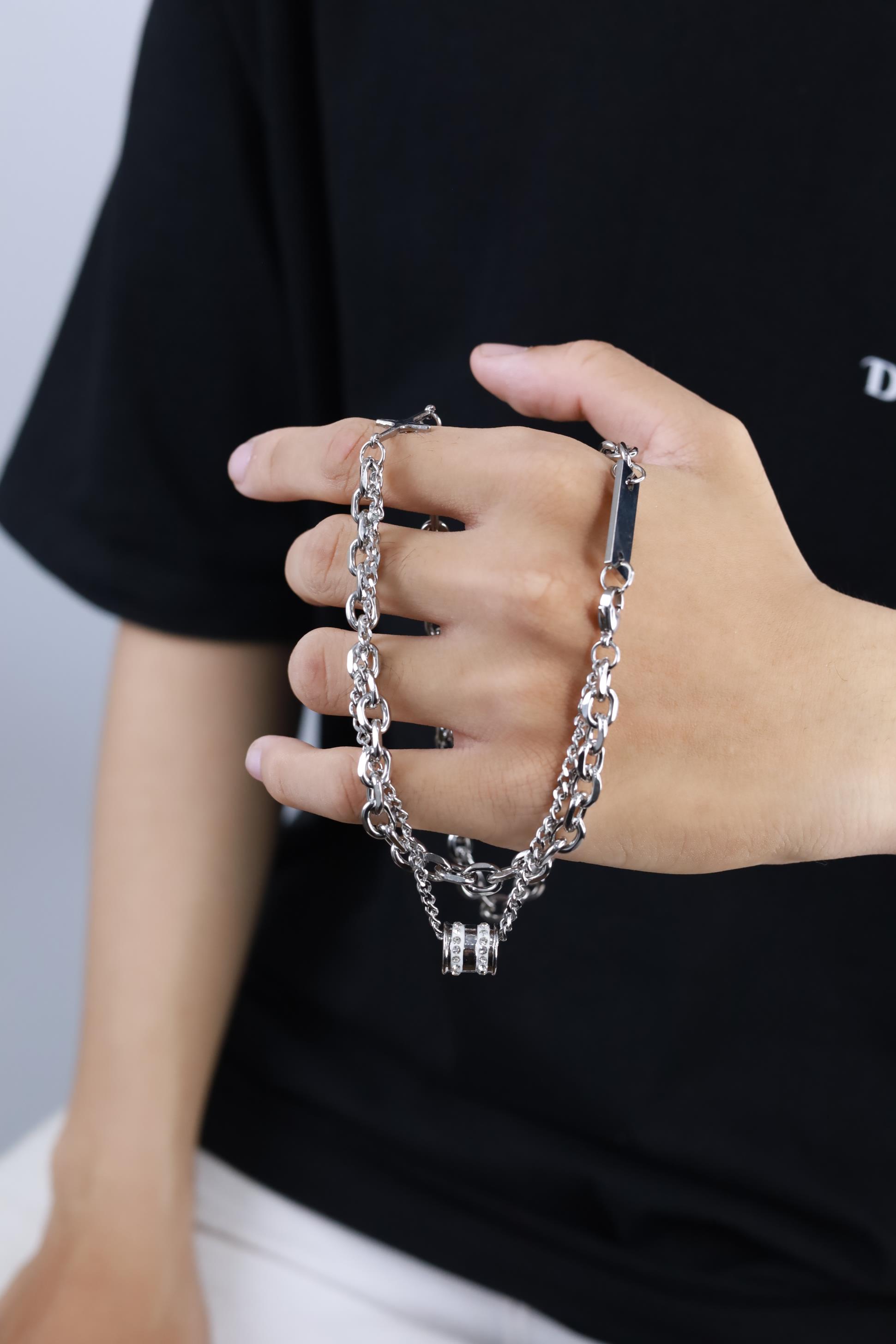 Vòng cổ titan 2 tầng