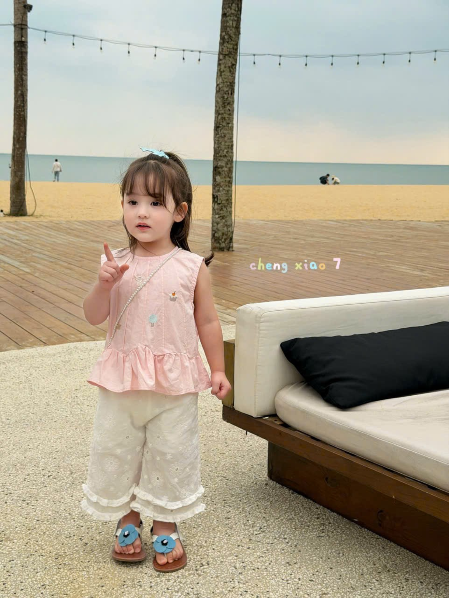 CX10 - Áo cotton sát nách bèo gấu thêu hình vịt hồng hãng CX7