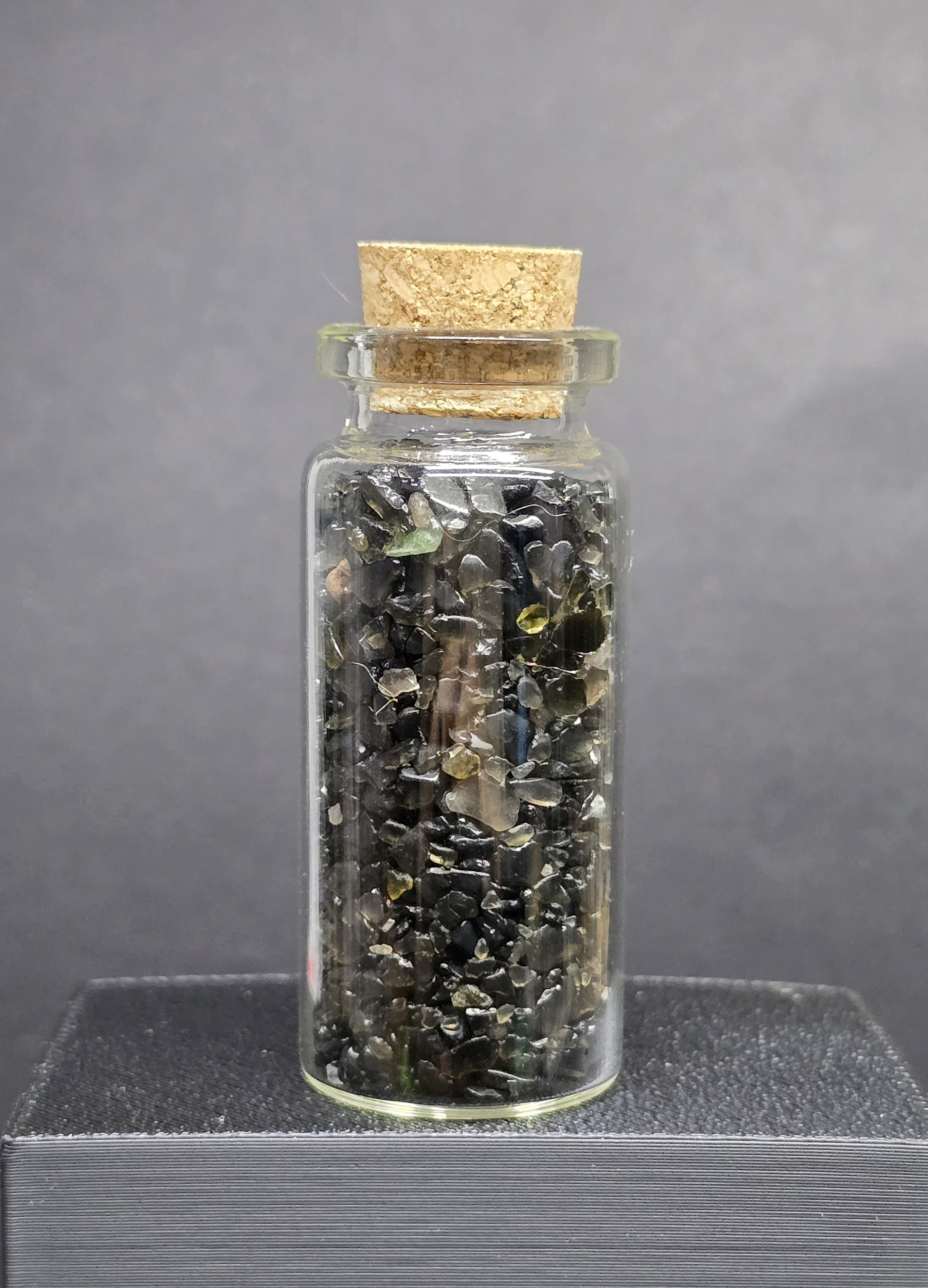 Hũ Đá Năng Lượng Bảo Vệ - Vụn Obsidian