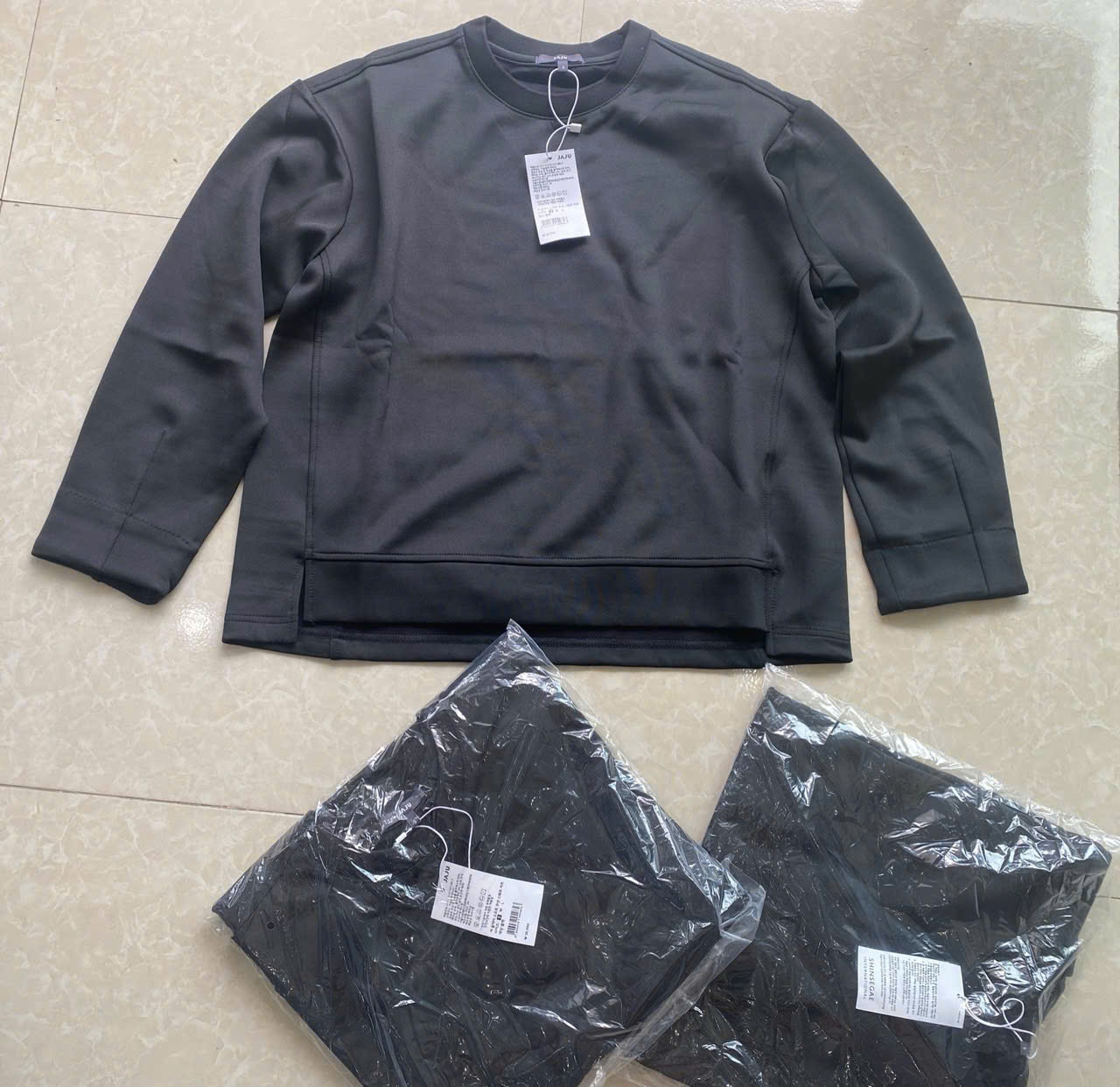 A402 Áo sweater đen_thumbnail_6