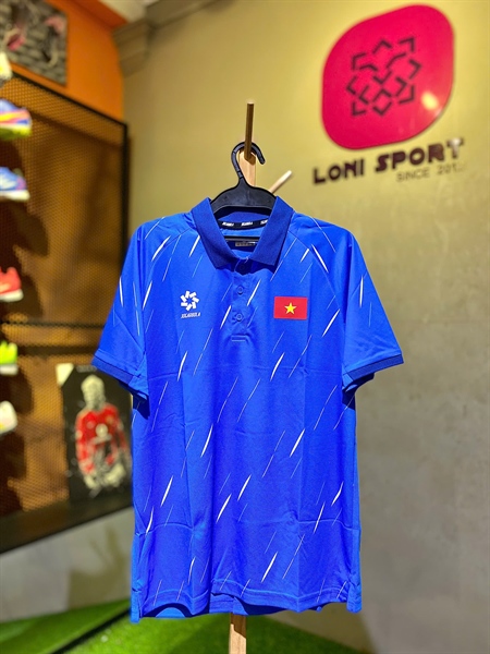 Áo Polo xanh di chuyển tuyển Việt Nam_thumbnail_0
