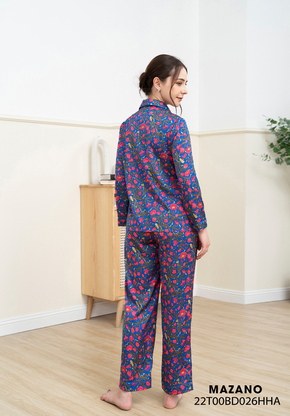Bộ đồ Pijama dài tay lụa tím hoạ tiết hoa_thumbnail_3