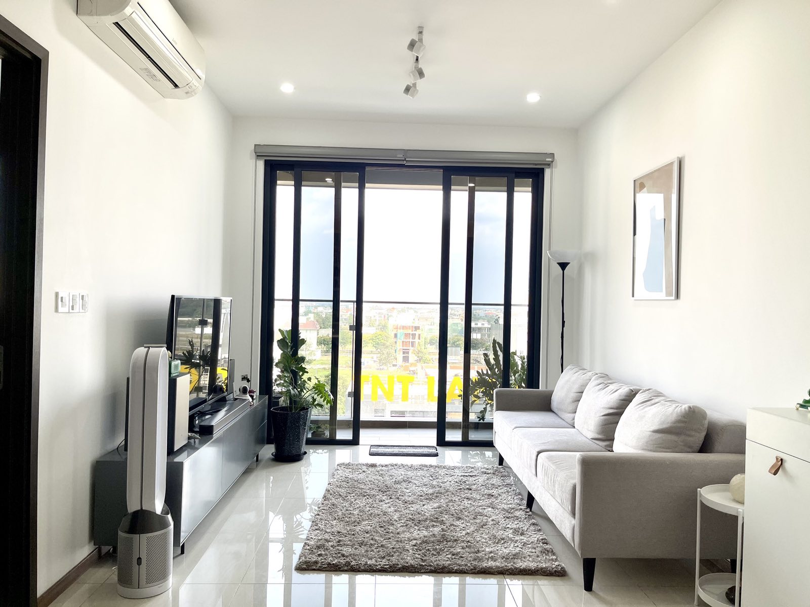 One Verandah - Cần cho thuê căn hộ 1 phòng 56m2 đầy đủ nội thất - view trực diện sông Sài Gòn