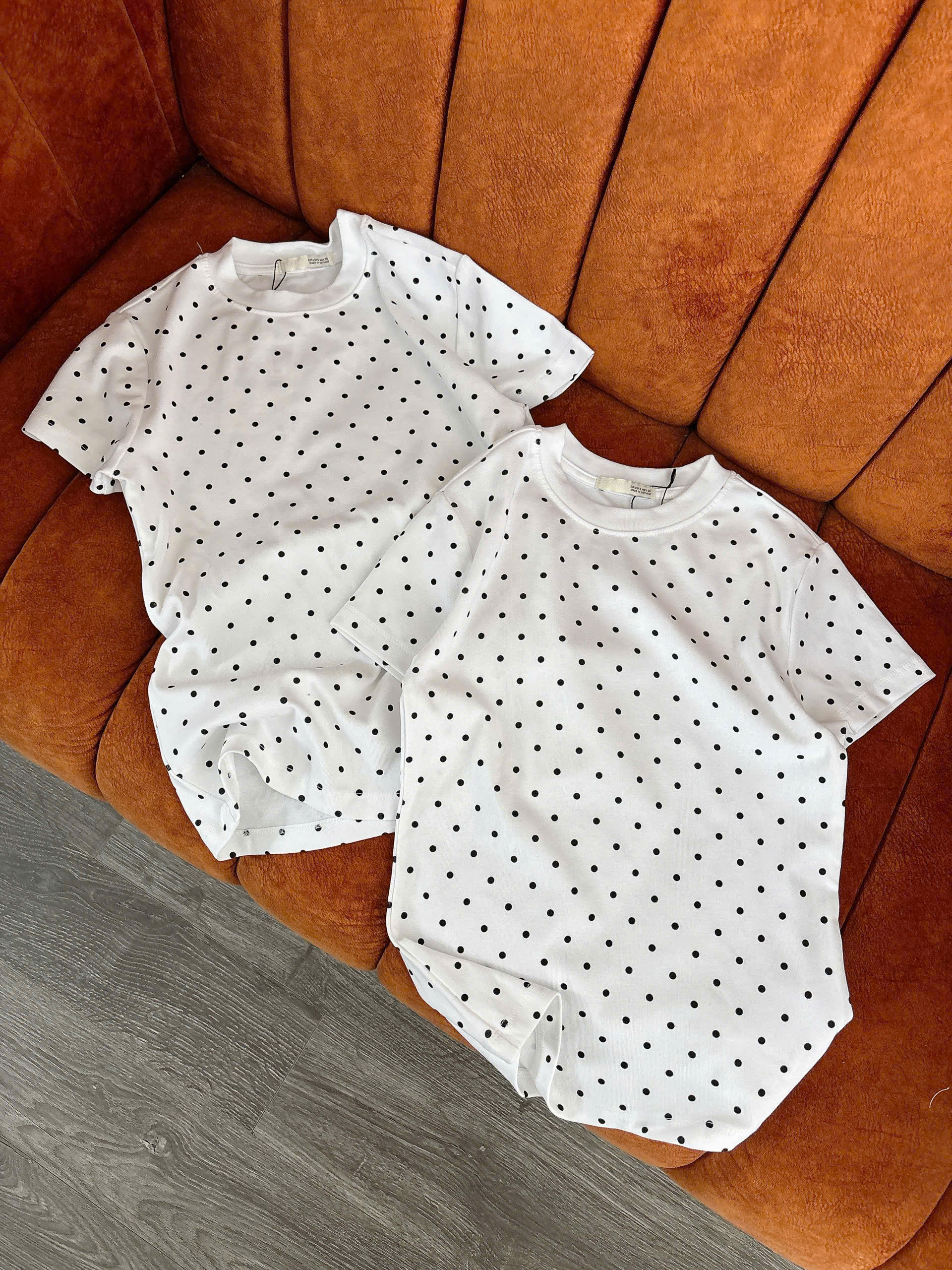 H111 ÁO THUN TRẮNG CHẤM BI_thumbnail_12