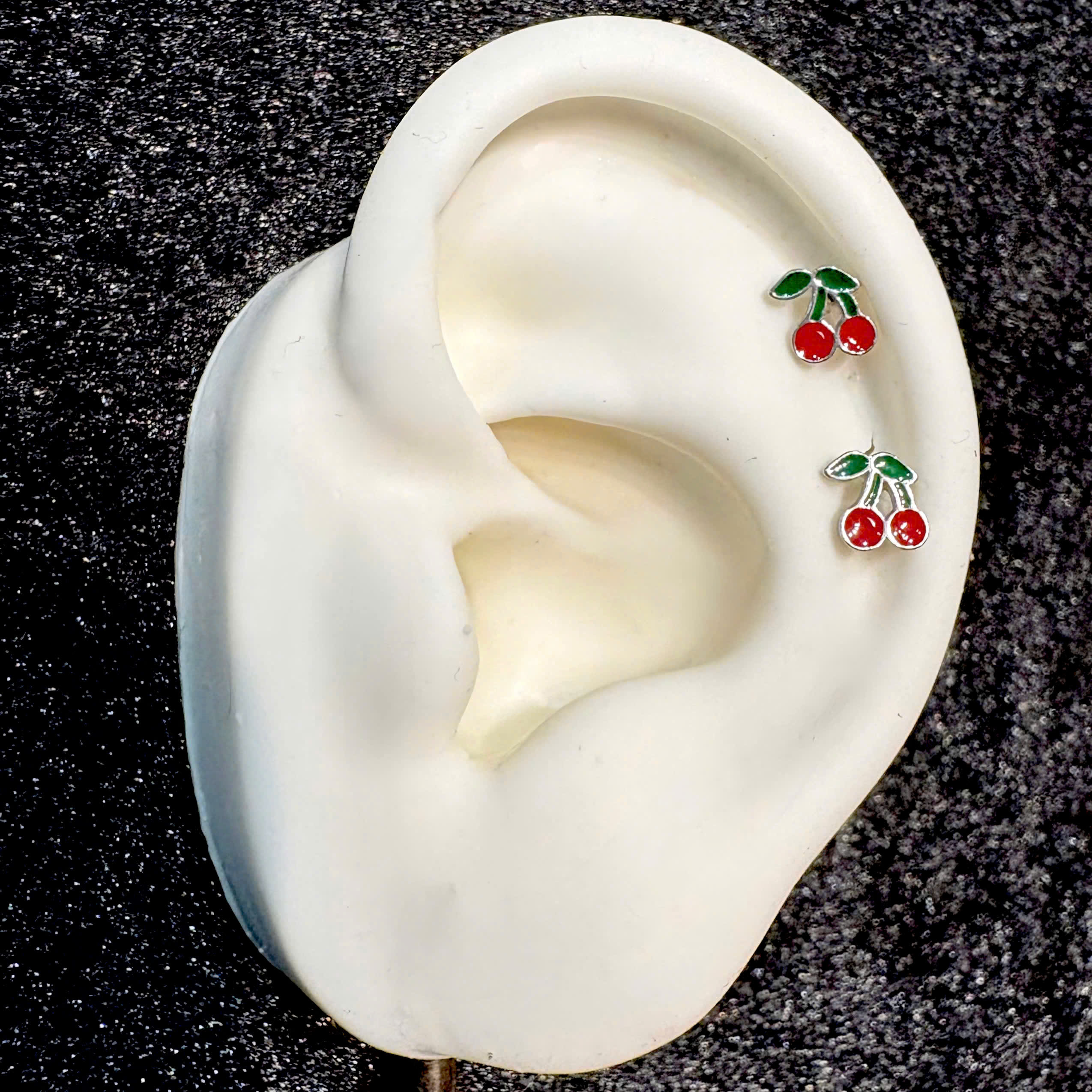 Khuyên kiểu cherry trơn dẹt_thumbnail_1