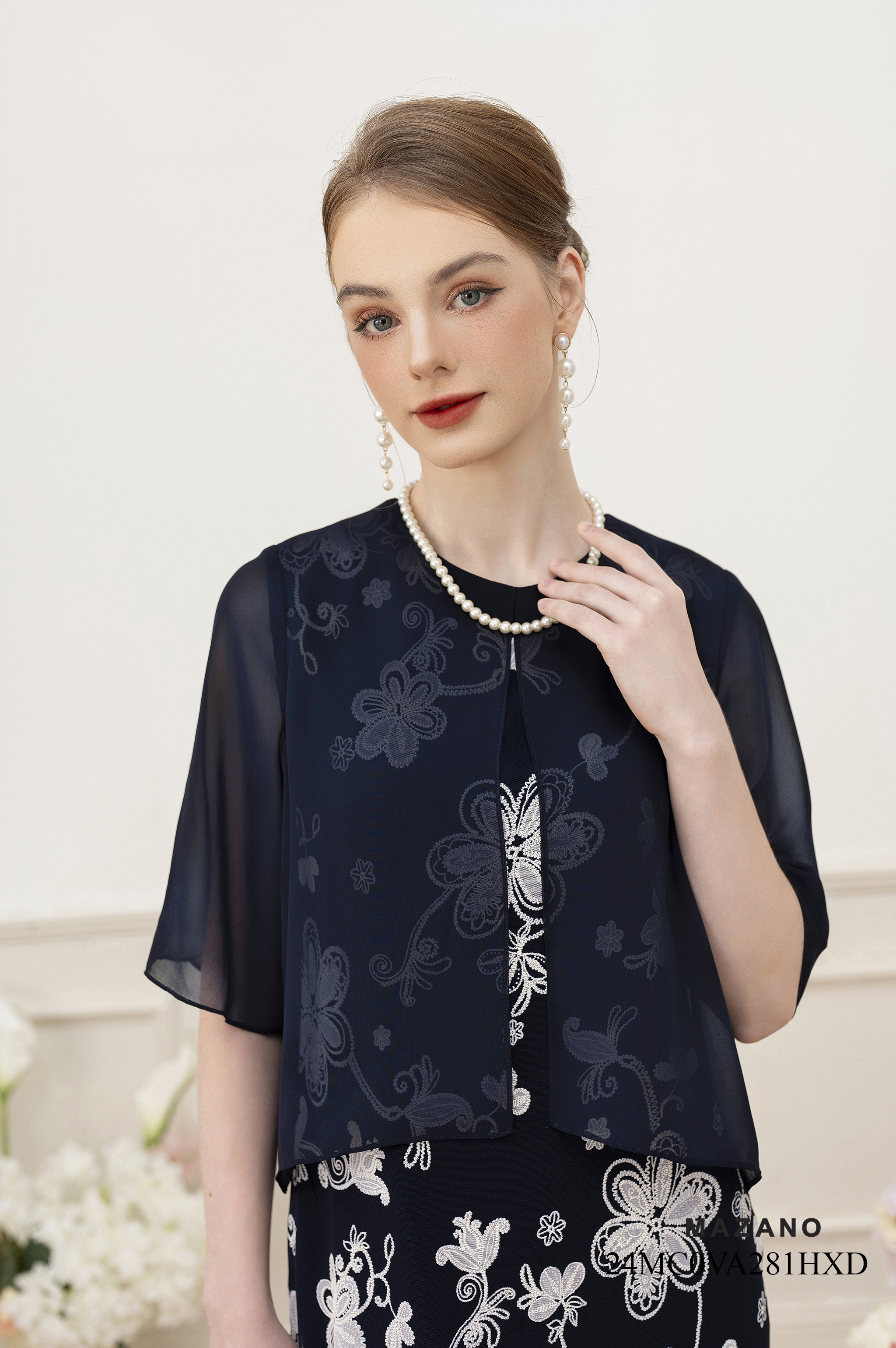 Váy Đầm suông Vải Voan tơ phủ trên vải  ren Họa tiết - Cổ tròn vừa tay lỡ Dài qua gối  VA281HXD_thumbnail_3