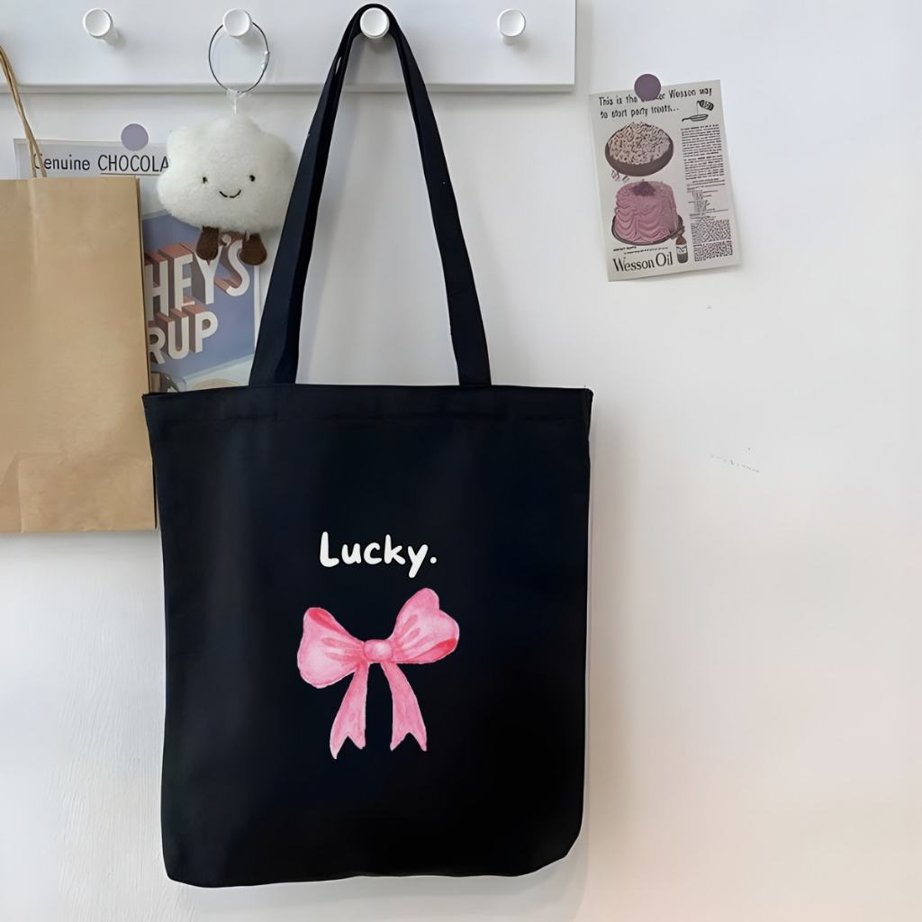 Túi tote vải canvas đeo vai, có khóa kéo và ngăn phụ hình thời trang WE TEE - WTU06