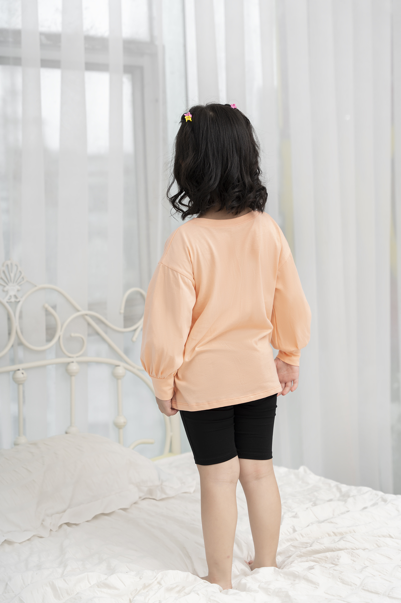 Áo phông dài tay thêu gấu_thumbnail_3