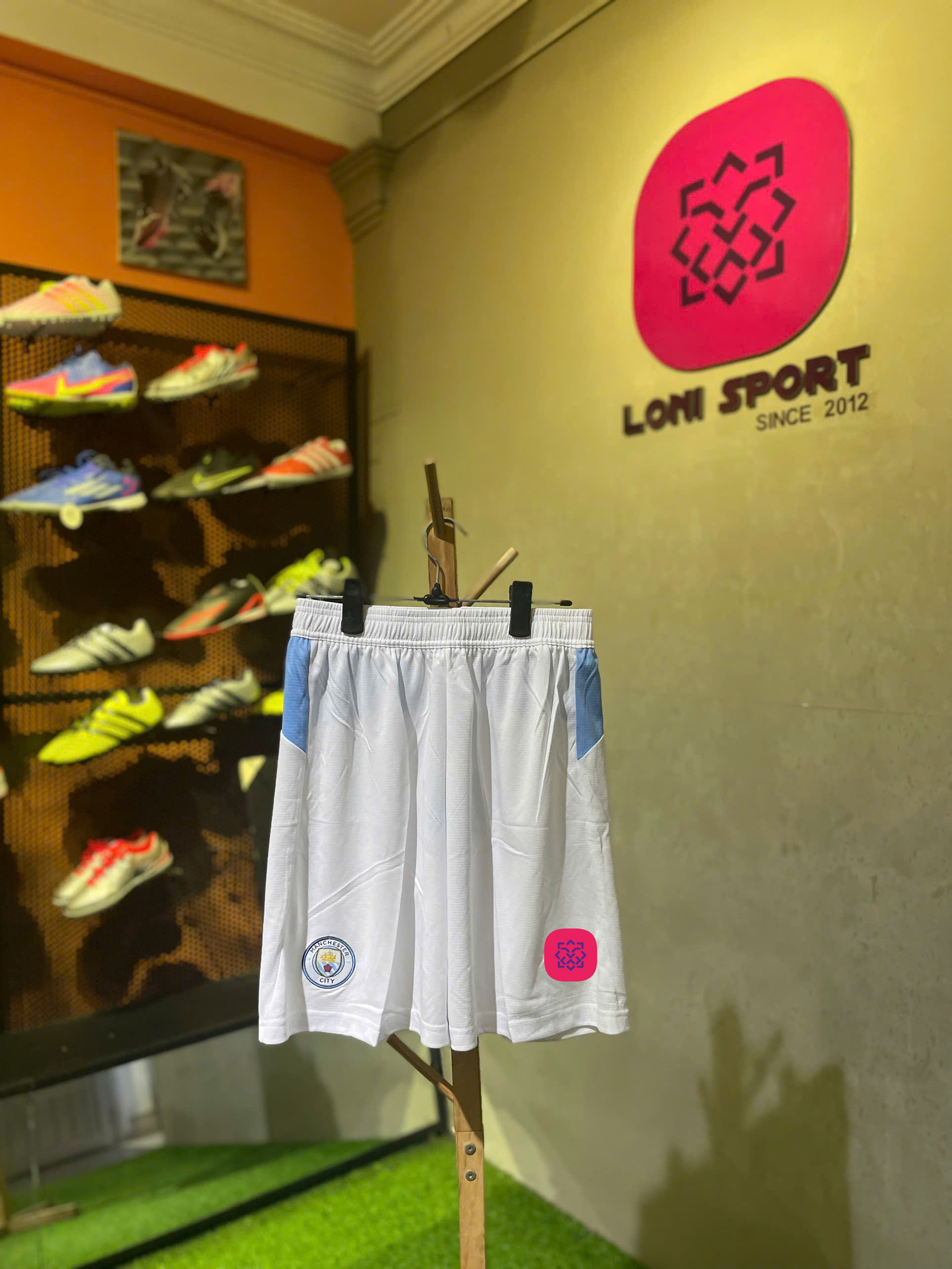 Quần MC sân nhà trắng mùa giải 25/26 FAN