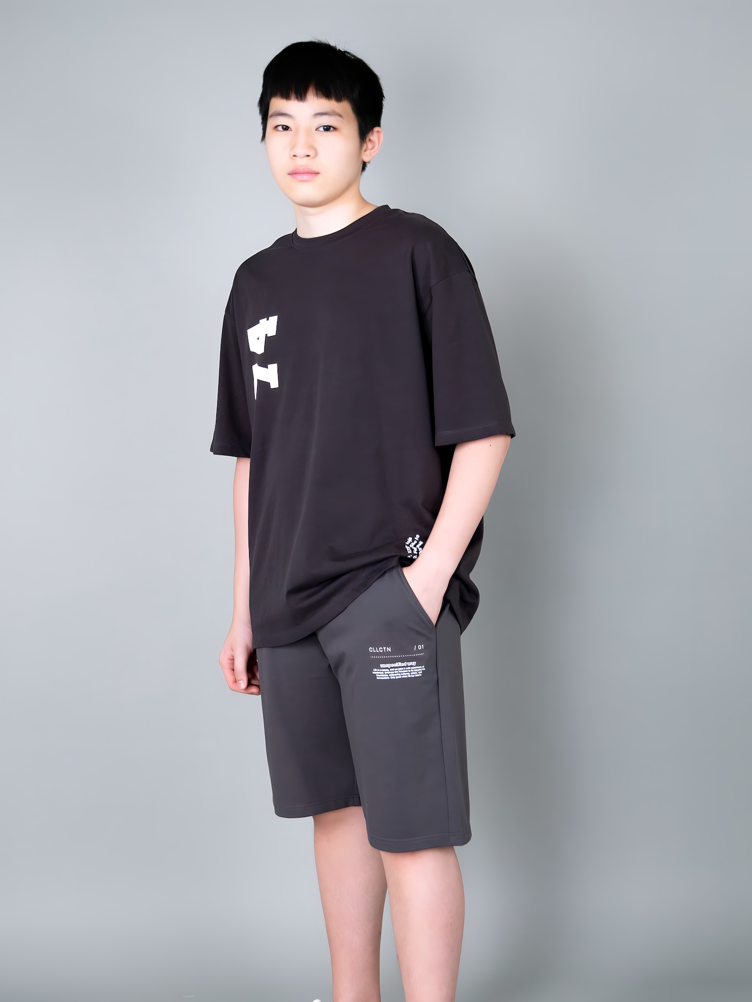 Áo phông bé trai màu ghi đen số 74