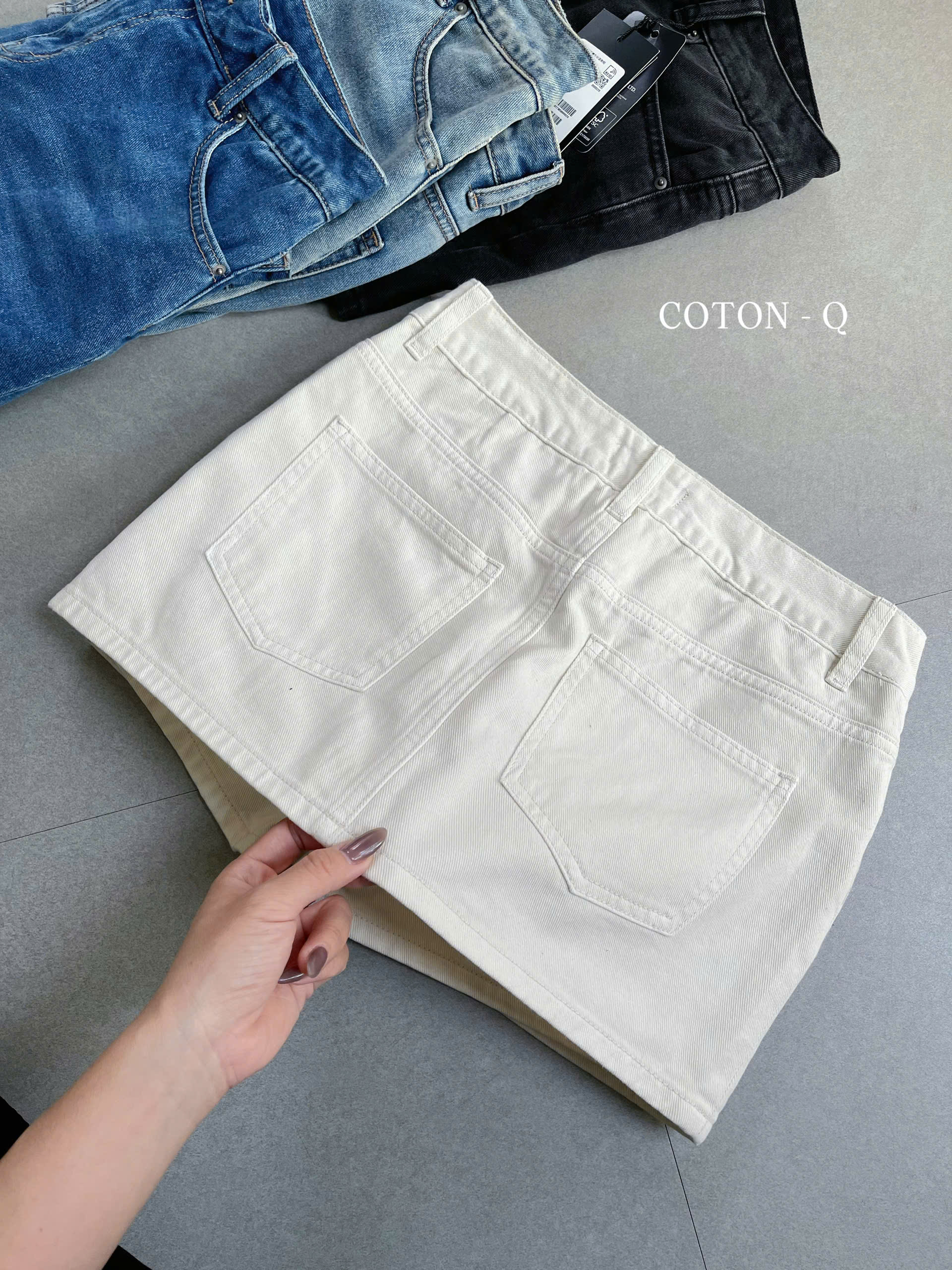 Chân váy jean ngắn có quần trong ( NHẠT )_thumbnail_19