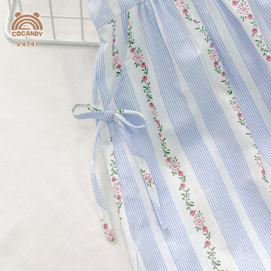 Váy cộc kẻ sọc TRẮNG XANH NHẠT hoa nhí chun chéo lưng_thumbnail_4