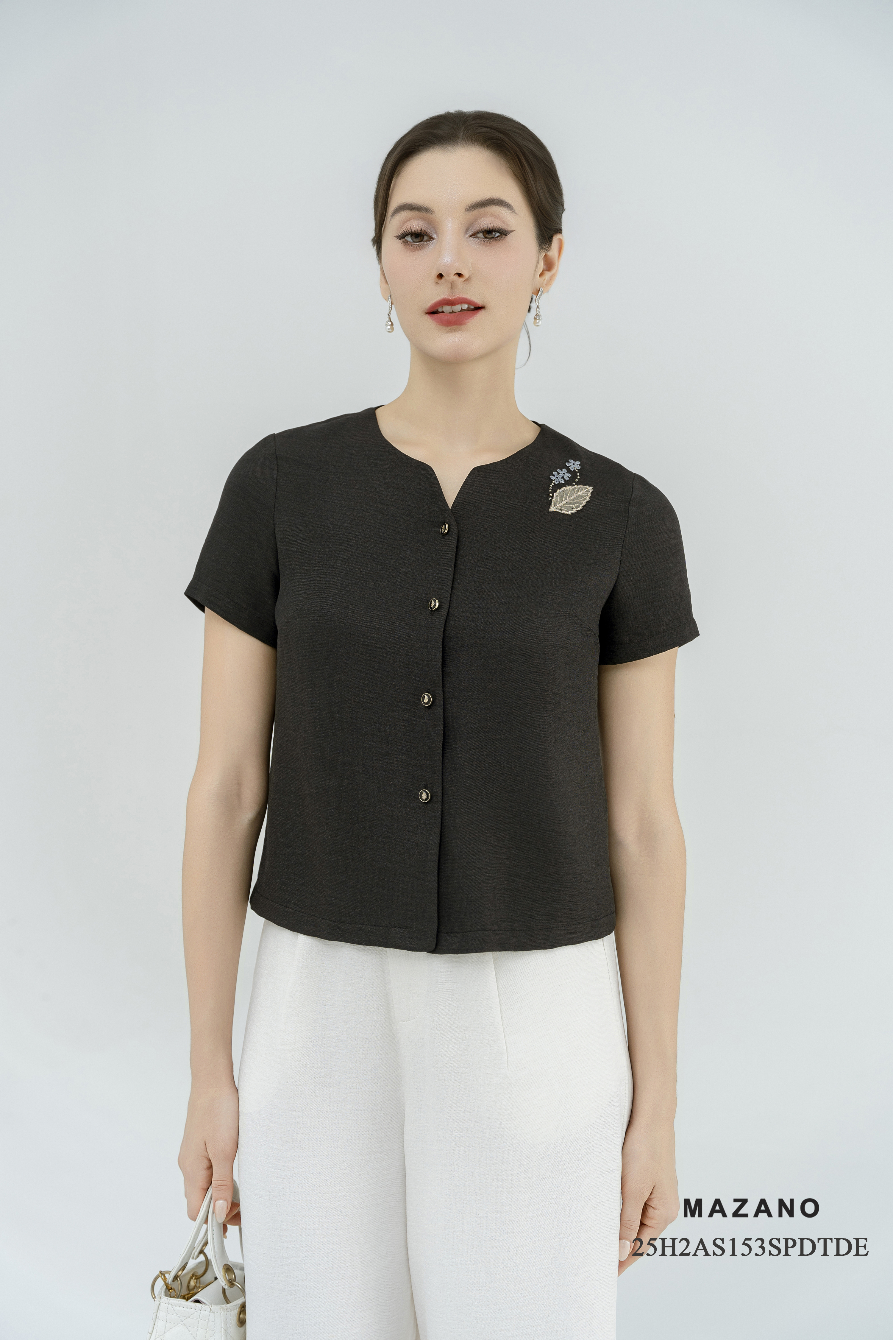 Áo suông cài khuy Vải linen màu đen không Cổ Tay ngắn Dài áo qua eo_thumbnail_3