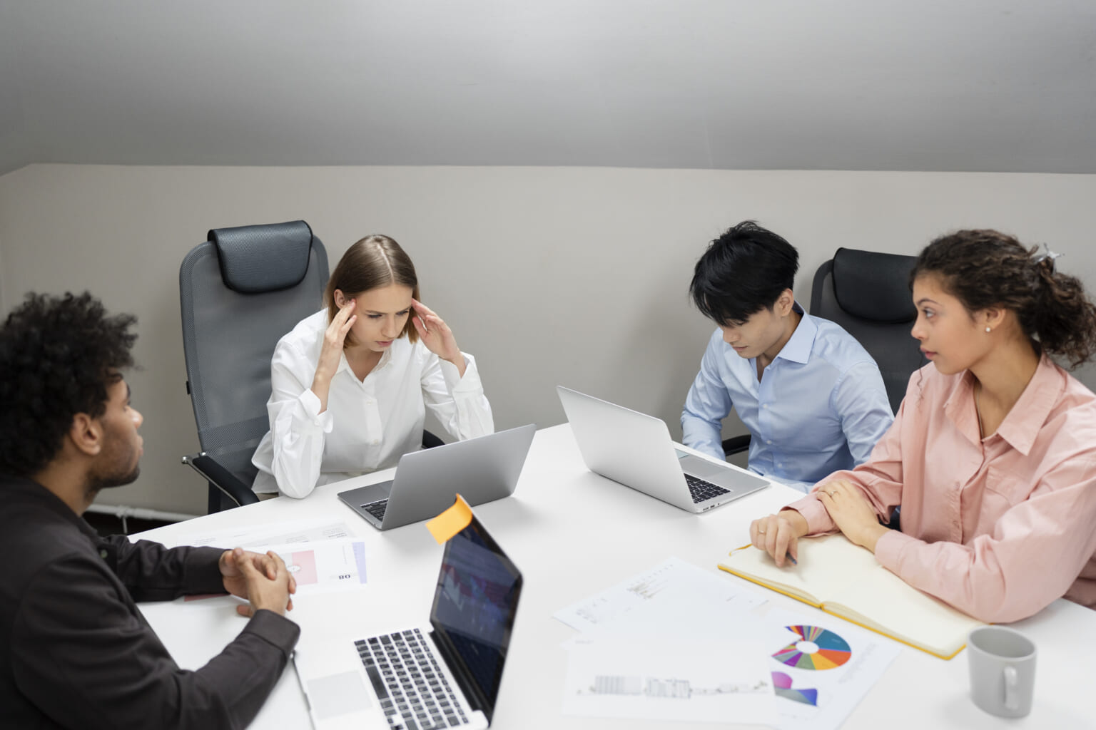 Kinh nghiệm Giải Thể Công Ty 2025 – Lưu ý trước khi giải thể