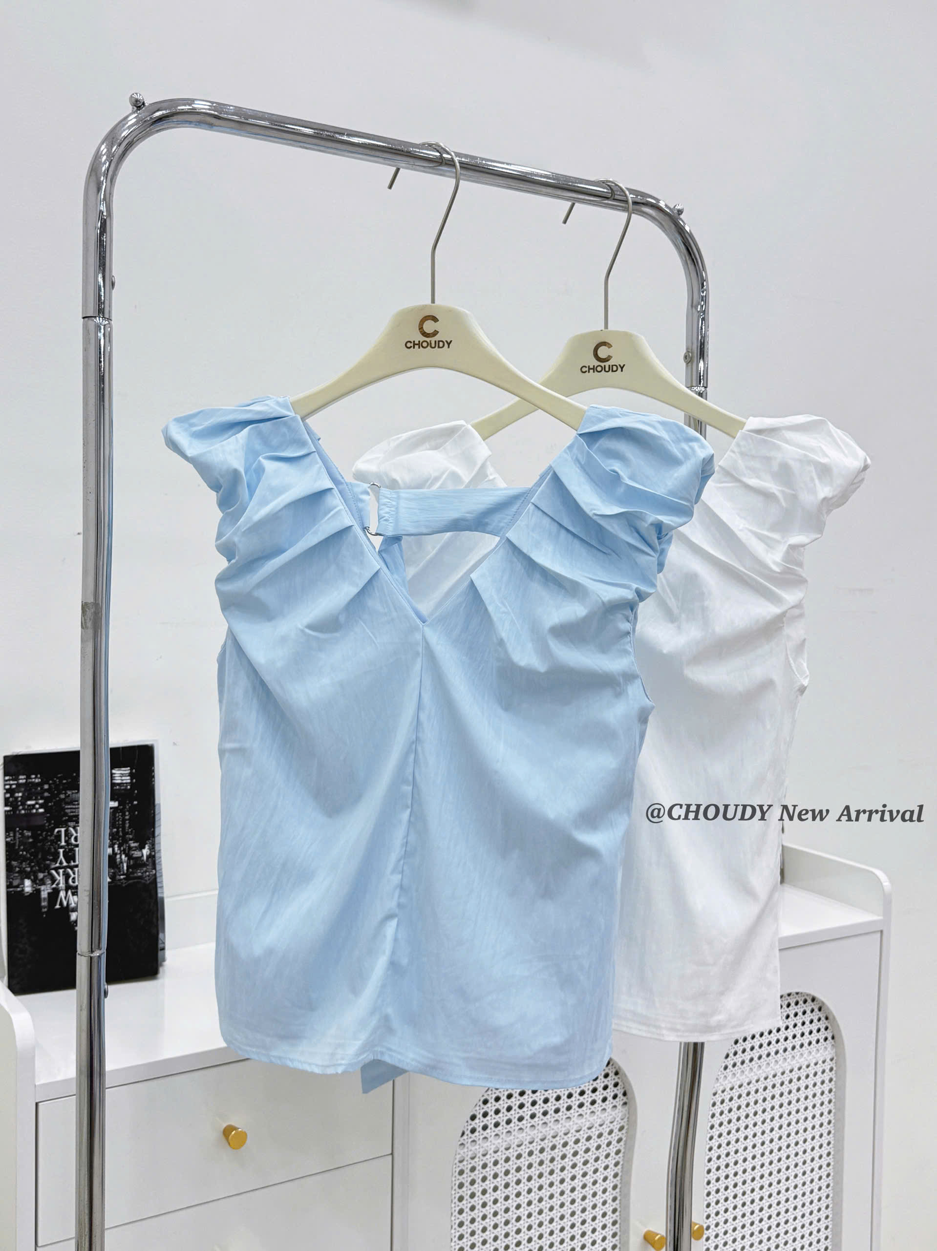 U649 ÁO KIỂU 2 MÀU_thumbnail_2