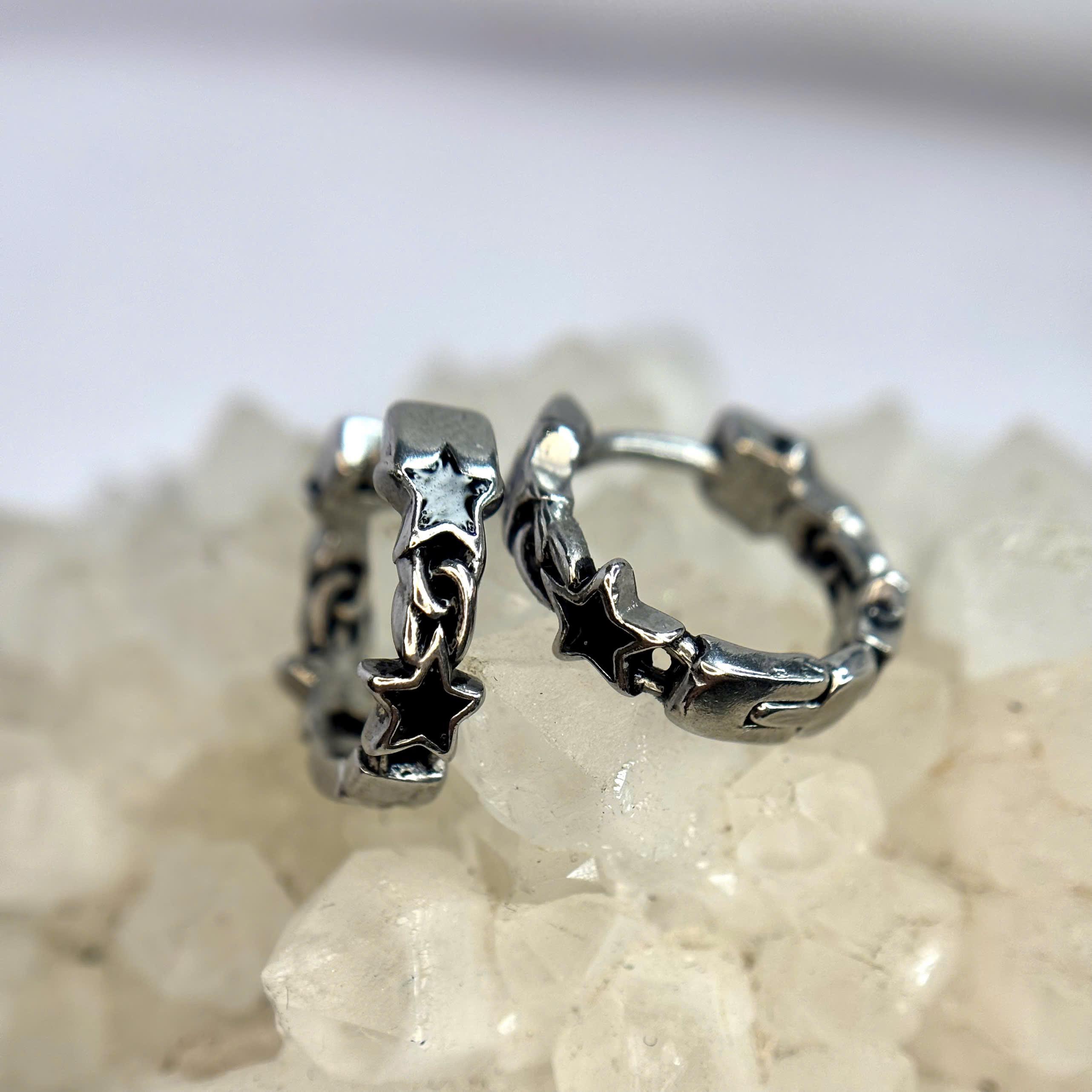 Khuyên vòng kiểu sao đen size 10