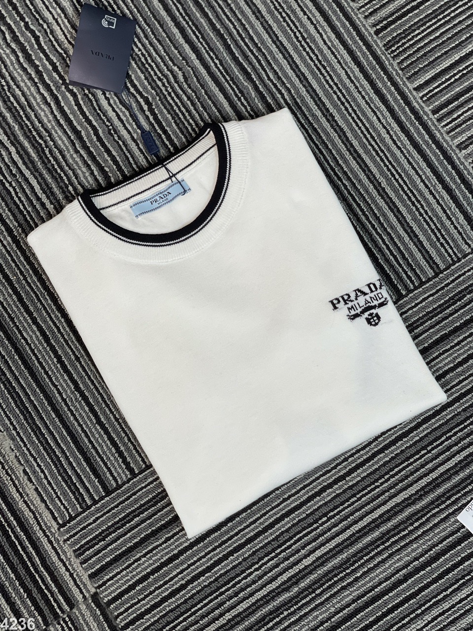 ÁO LEN CỘC TAY PRADA MILANO_thumbnail_10