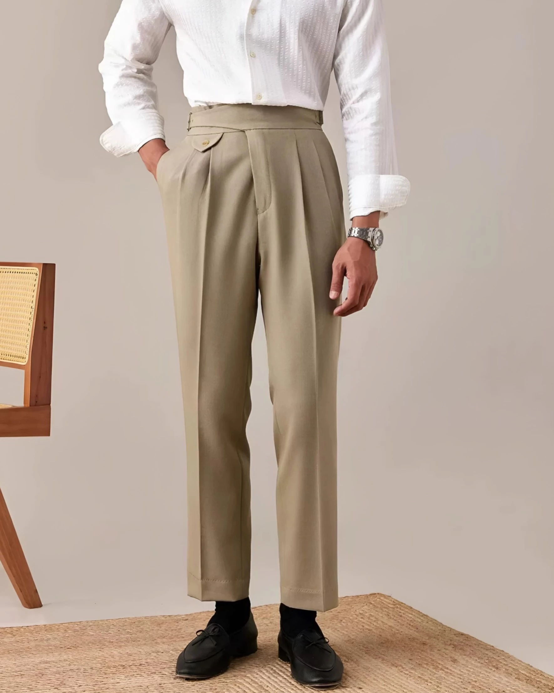 Quần Gurkha Là Gì? Tại Sao Tín Đồ Menswear Lại Mê Mẩn Thiết Kế Này?