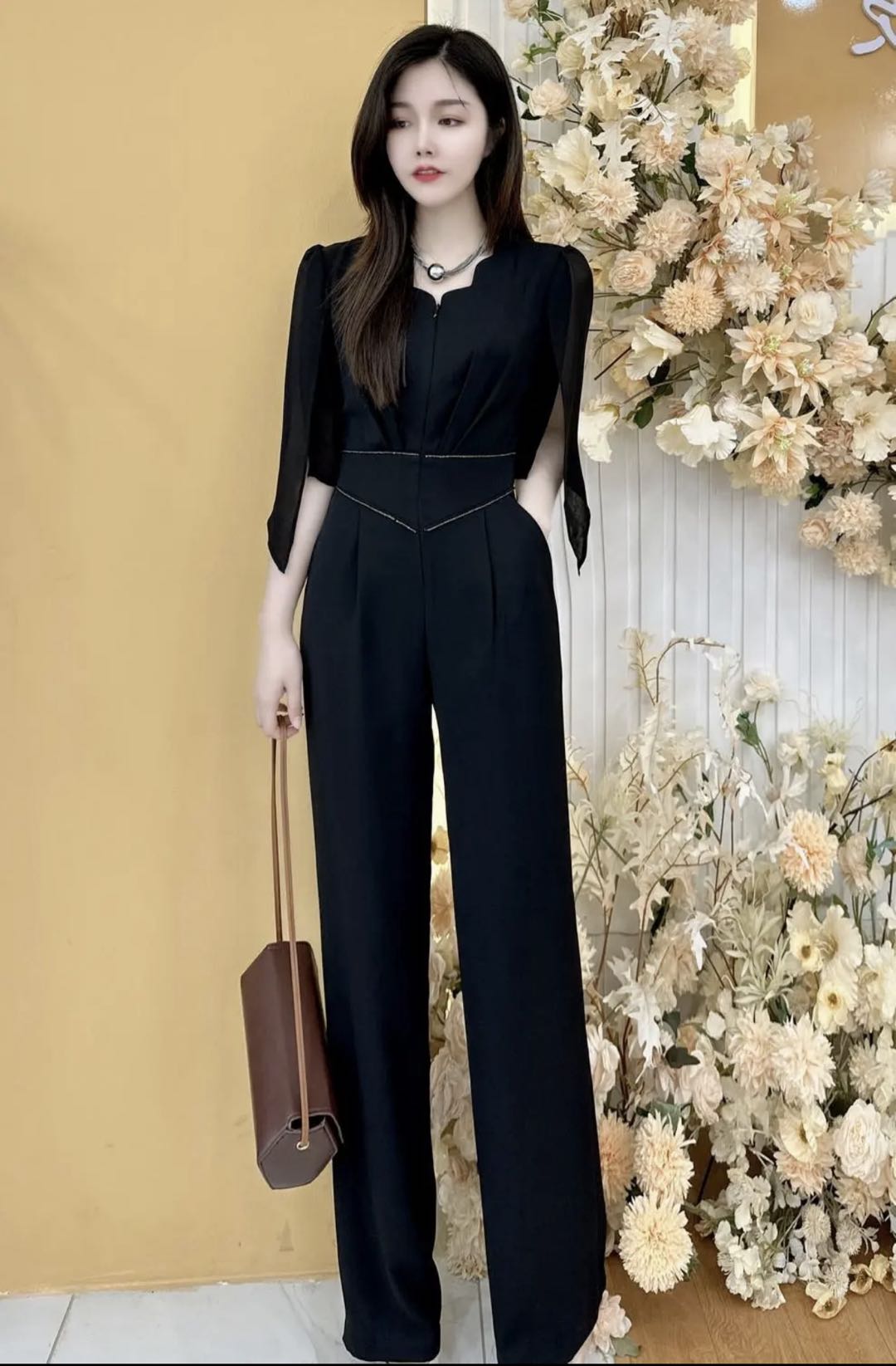 Jumpsuit thiết kế tay xẻ đính đá sang trọng_thumbnail_4