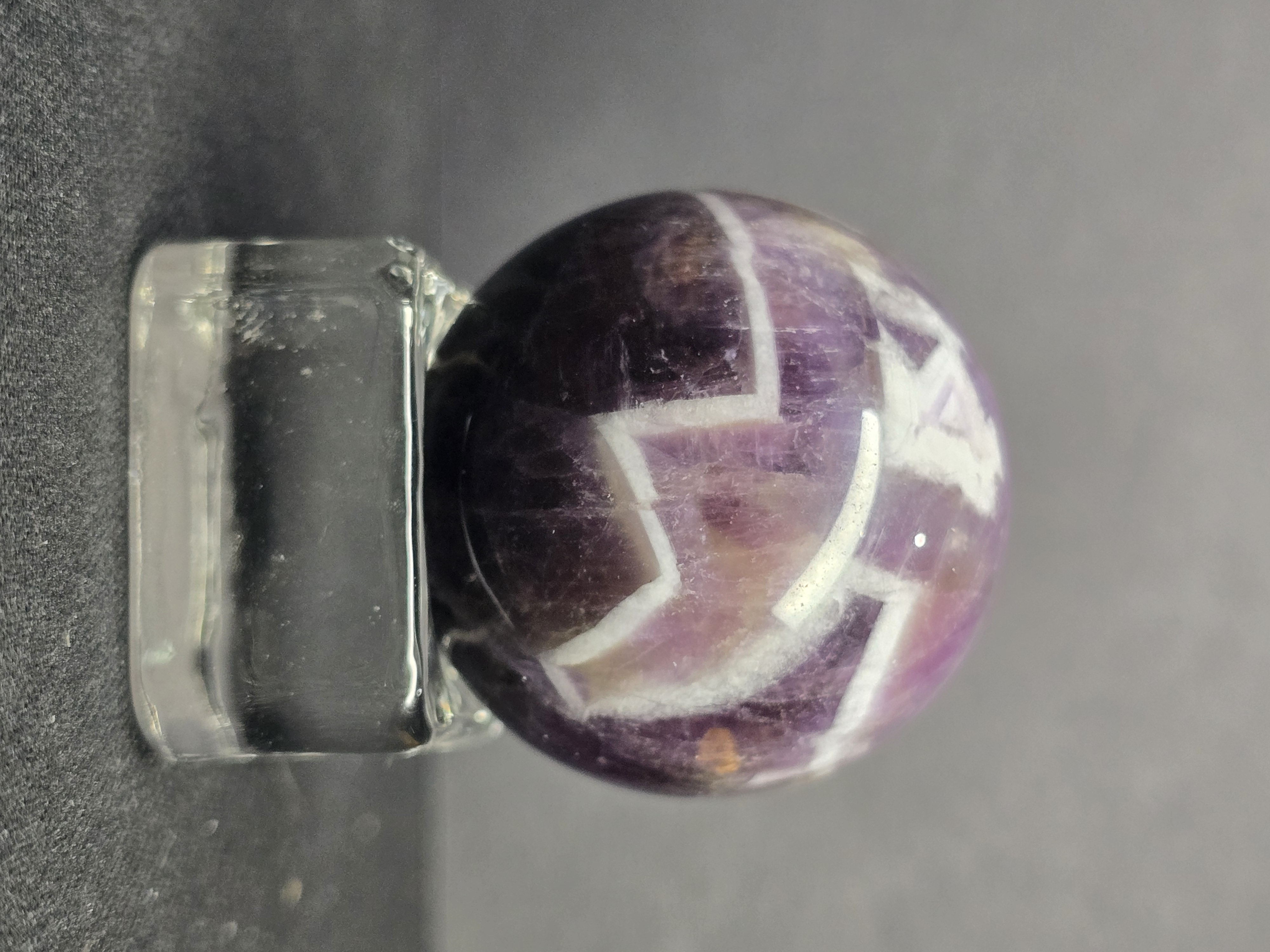 Bi Cầu Mini (~3CM) Thạch Anh Tím Dream Amethyst (tặng kèm đế thủy tinh)