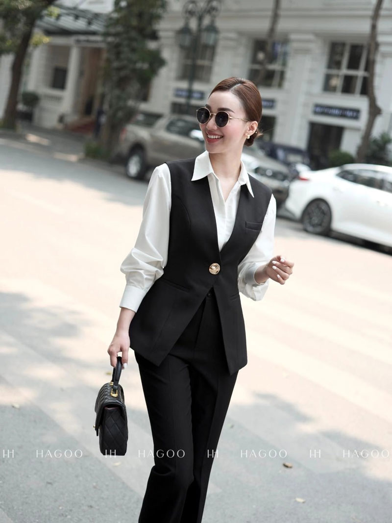 អាវកាក់ស្ពាន់រាងស្តើង