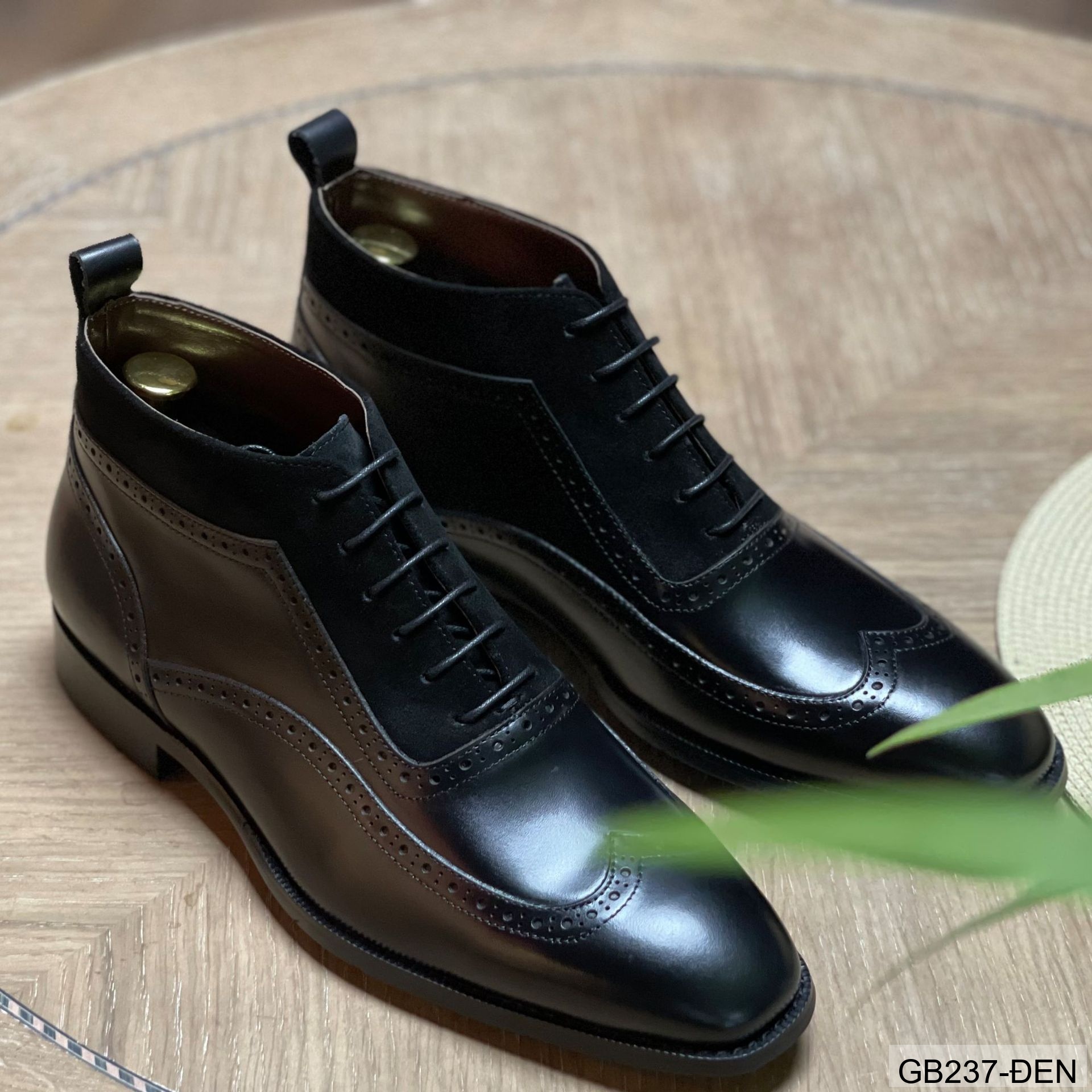 GB237 - Giày Chelsea Nam Da Bò Phong Cách Anh Quốc Đế Cao Su Chống Trượt Màu Đen Nâu