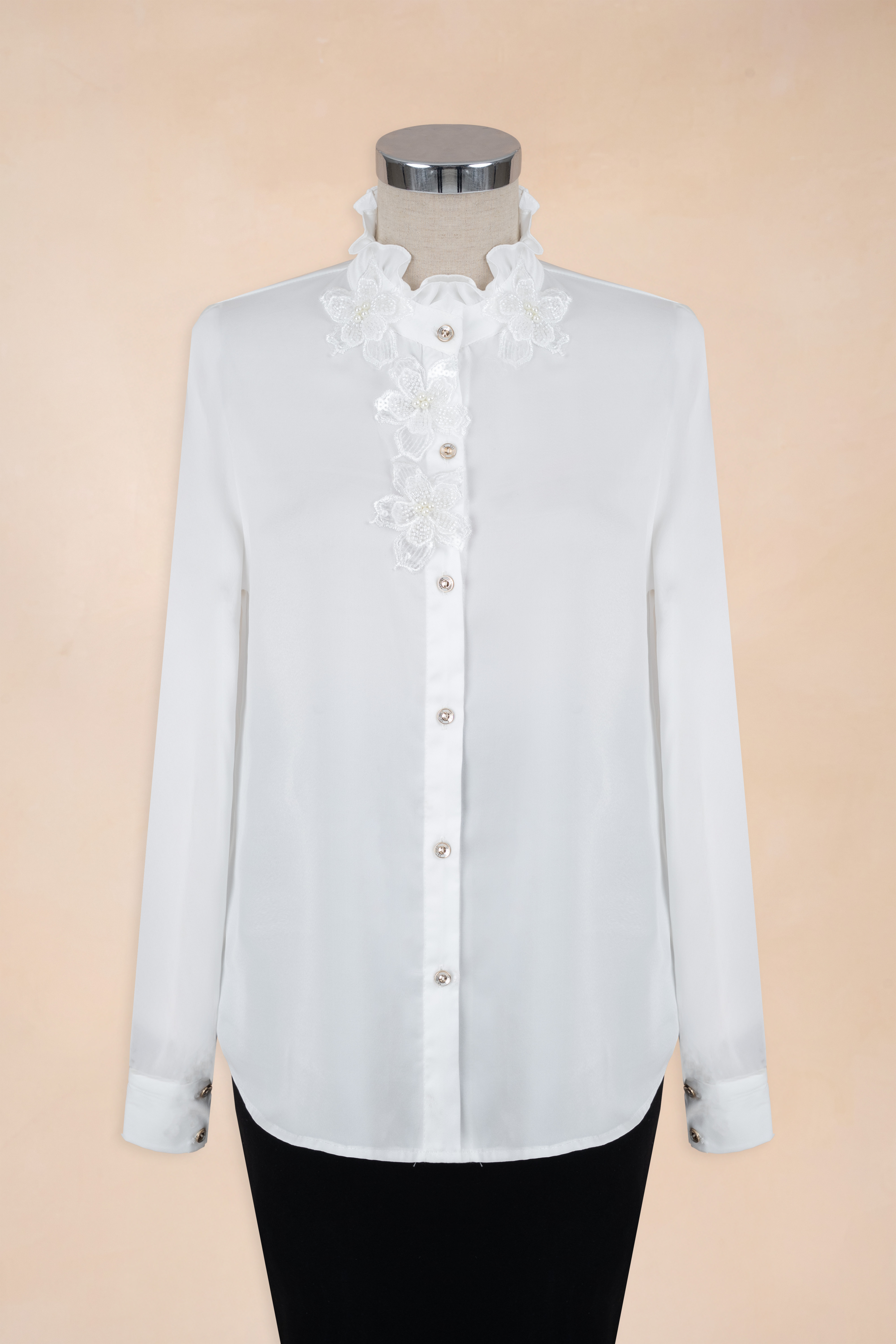 Sơ Mi Cổ Nhún Đính Hoa_thumbnail_2