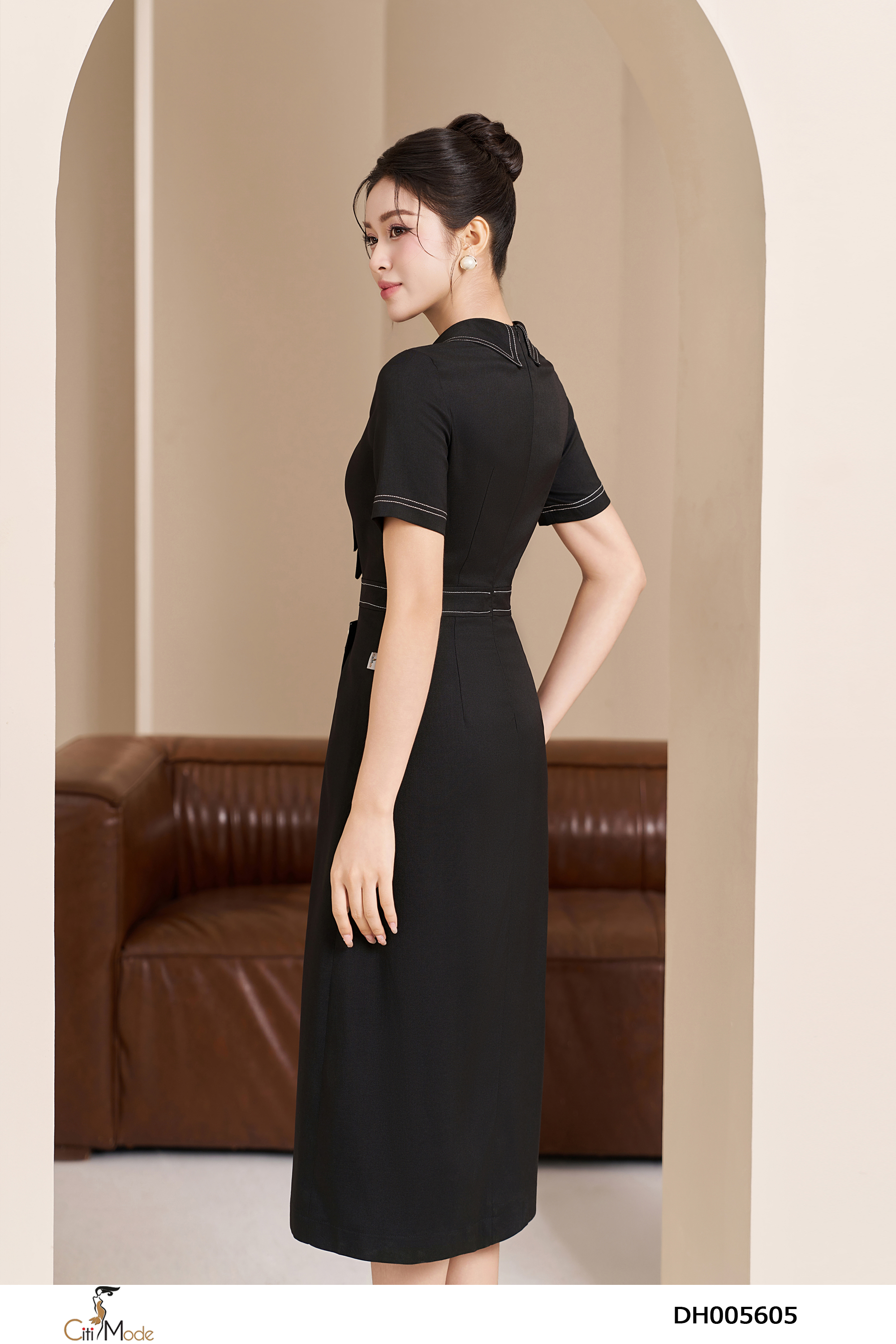 Đầm xòe A đen cổ cách điệu đính hoa_thumbnail_1