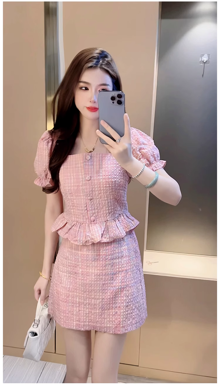 16583-Set áo tay phồng và  chân váy  hồng ( thô kẻ)_thumbnail_1