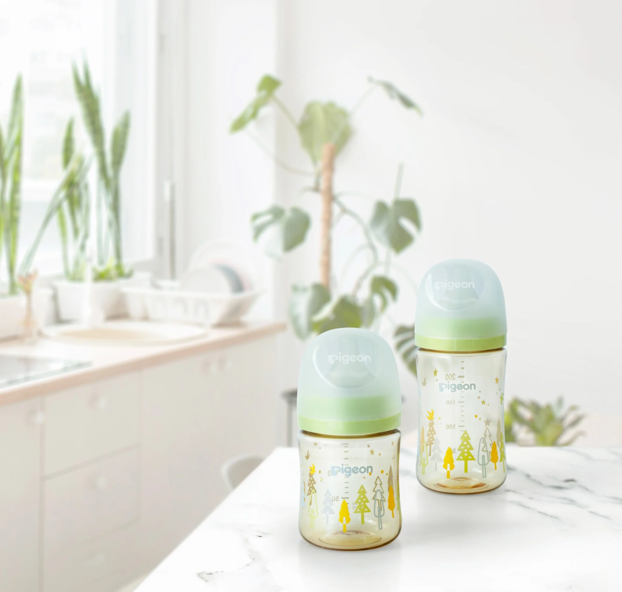 BÌNH SỮA PIGEON PPSU PLUS WN3 PHIÊN BẢN NHẬT 160 ML, CÂY xanh lá