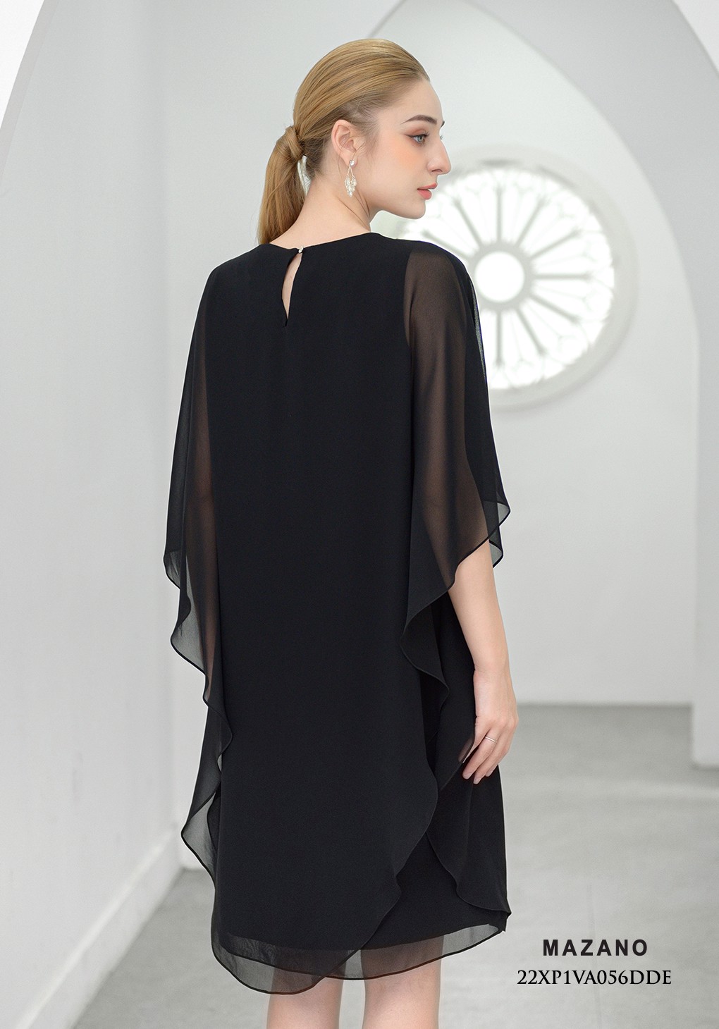 Đầm đen suông layer đính trang trí_thumbnail_3