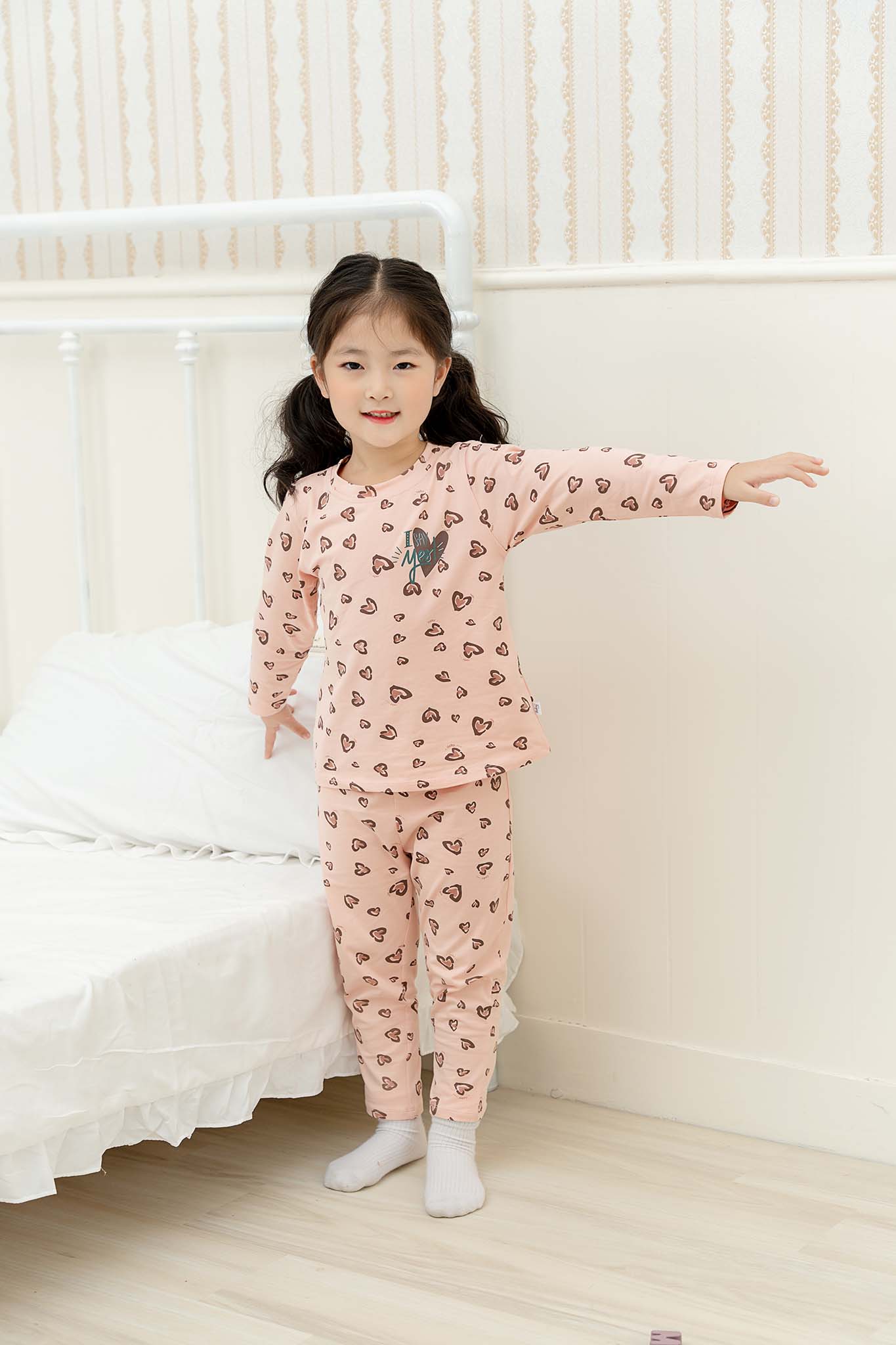 Bộ thun in tràn hoạ tiết trái tim ilaby_thumbnail_0