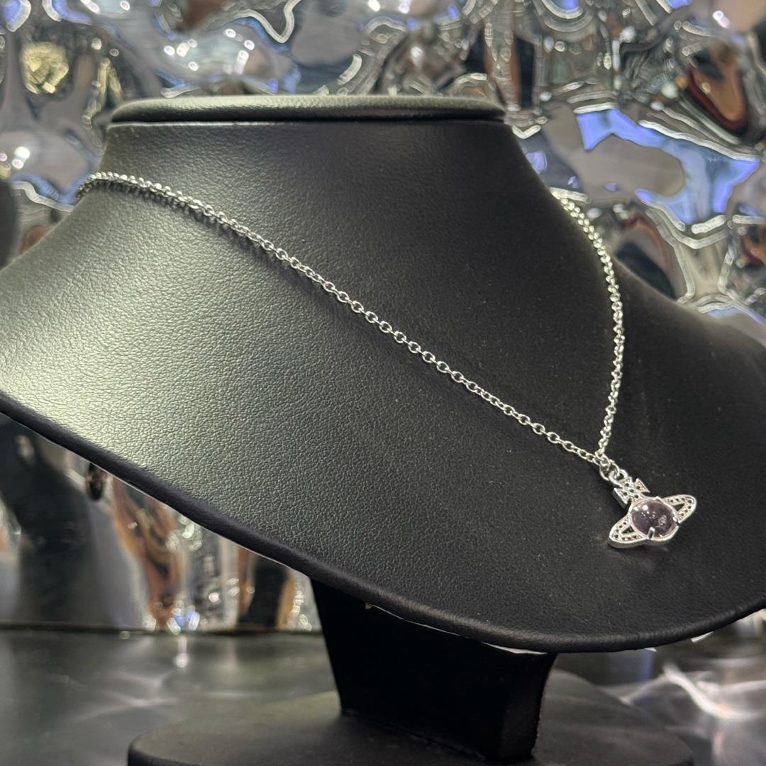 Vòng cổ vivienne ngọc hồng._thumbnail_1