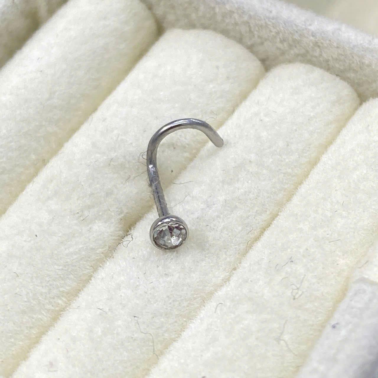 Mũi c kim cương trắng dán size 3.