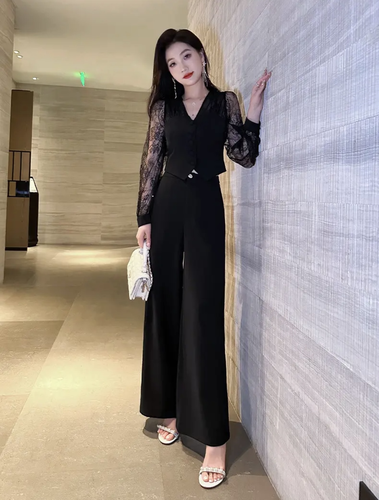 Set bộ áo kiểu cổ điển tay phối ren quần ống rộng_thumbnail_3