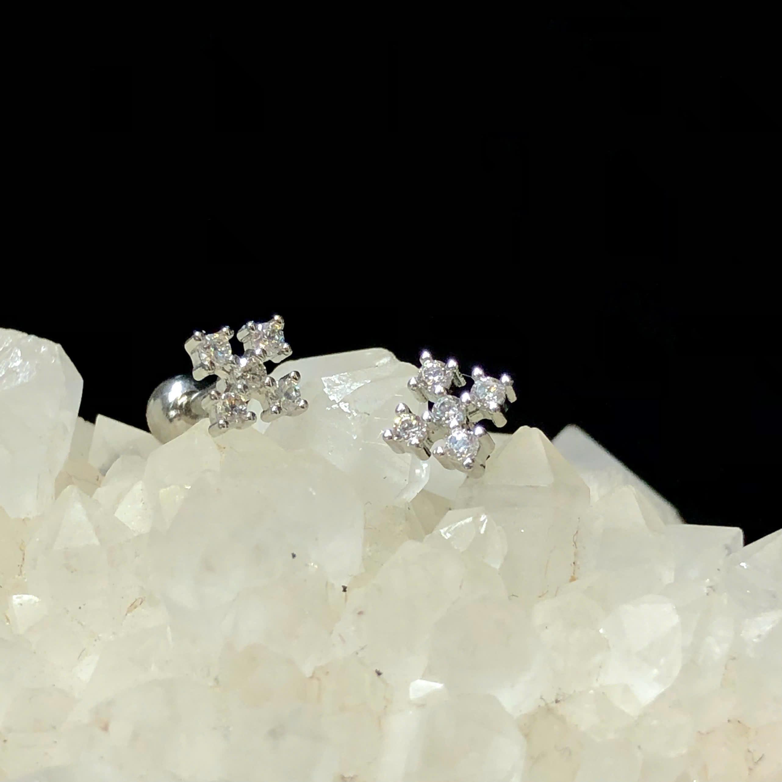 Khuyên kiểu bông tuyết vuông dẹt_thumbnail_3