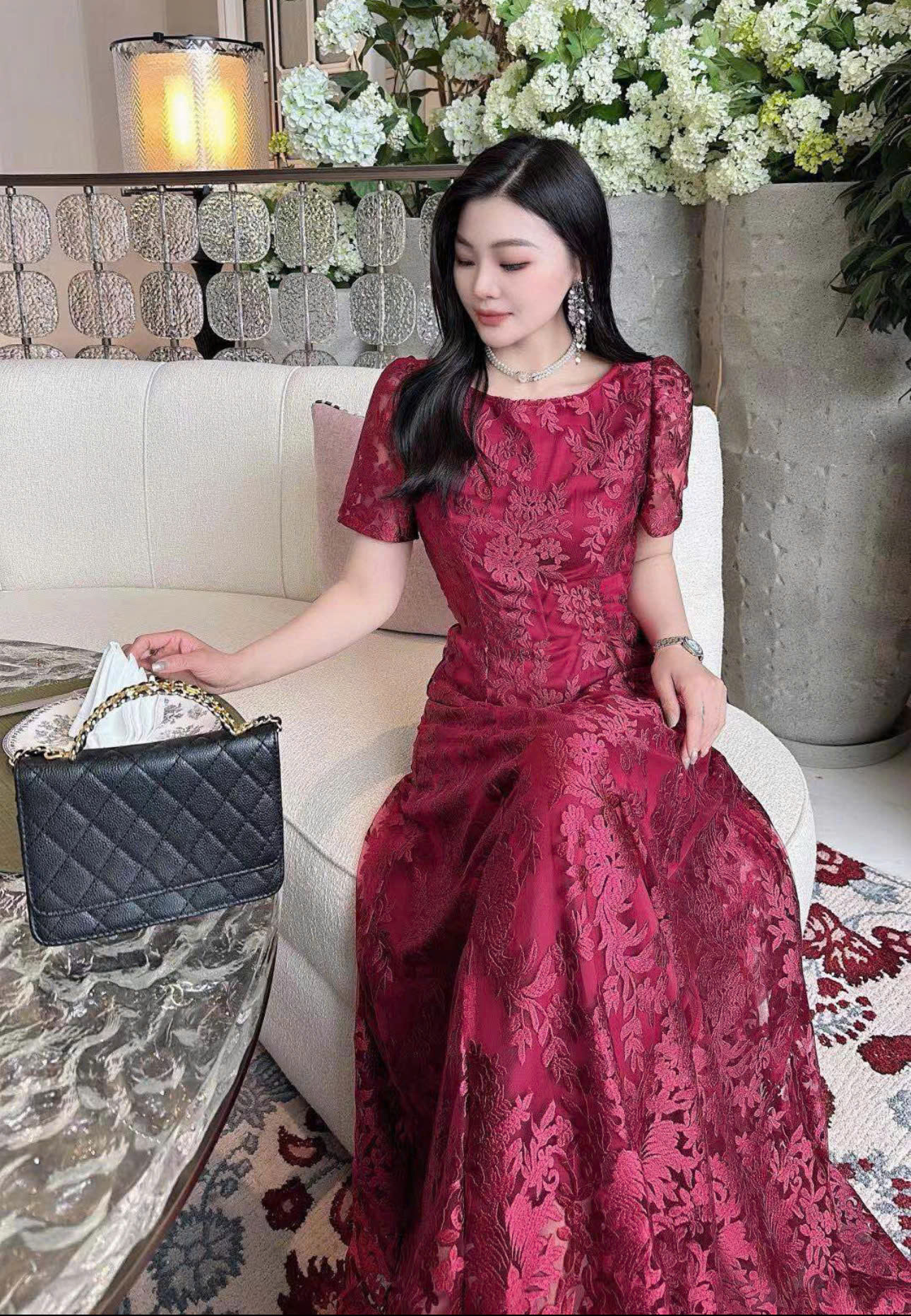 Đầm dự tiệc dạ hội ren thêu 3D tay con cổ thuyền sang trọng