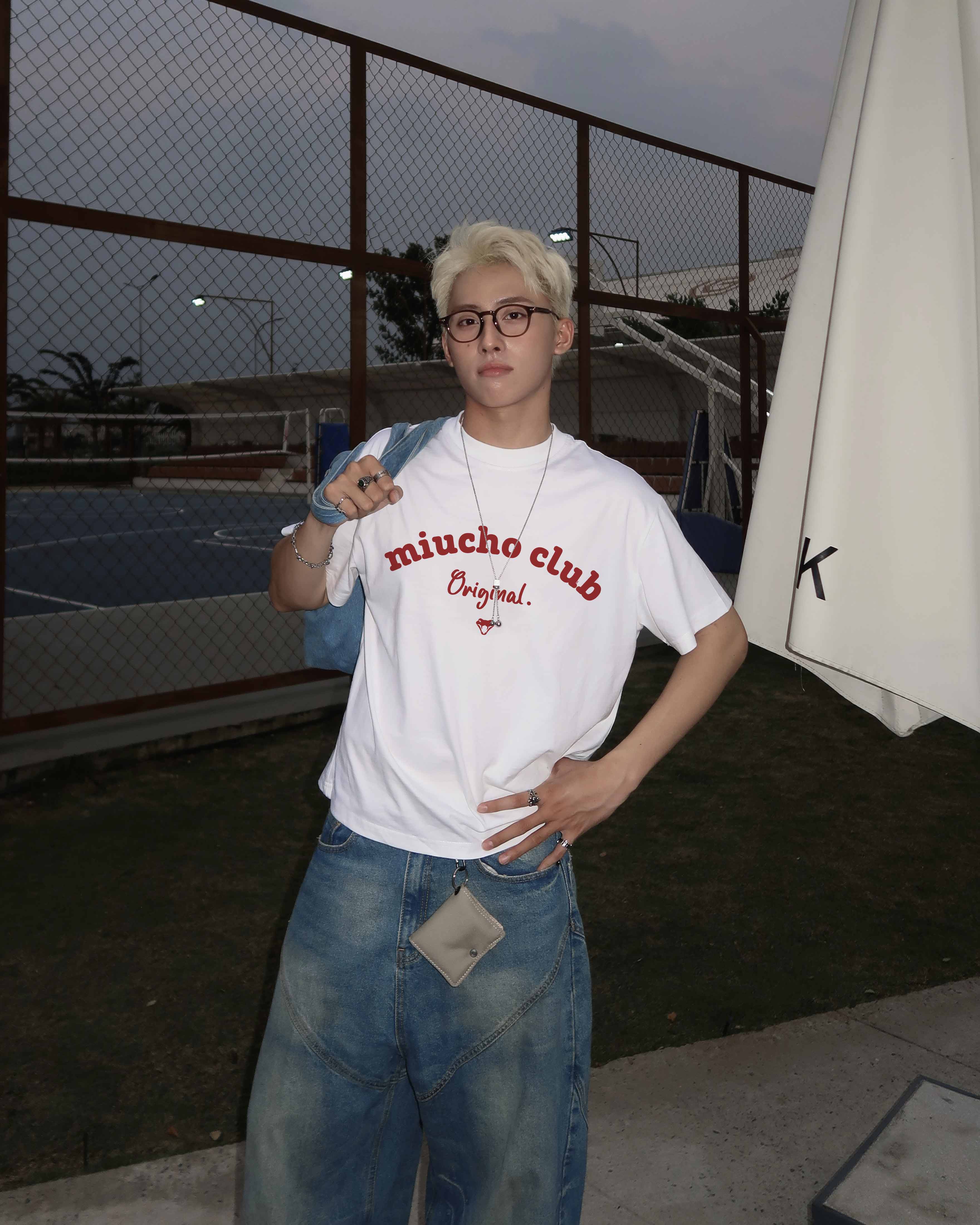 Áo phông tết form boxy local brand cổ tròn chất vải cotton 2c 250gsm 1816 Miucho Club in basic_thumbnail_2