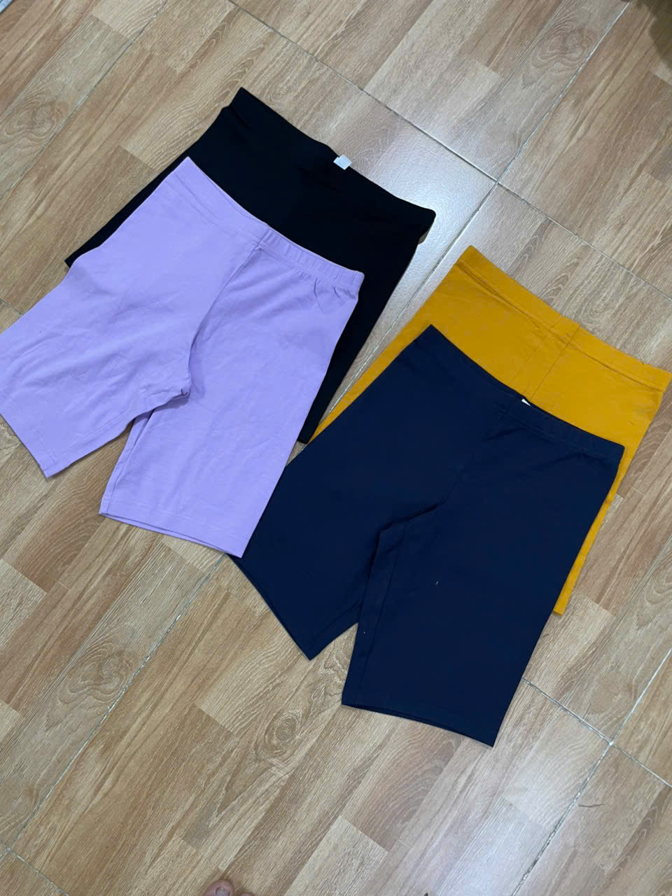 Q65 QUAN NU ROSIO 2C_thumbnail_1