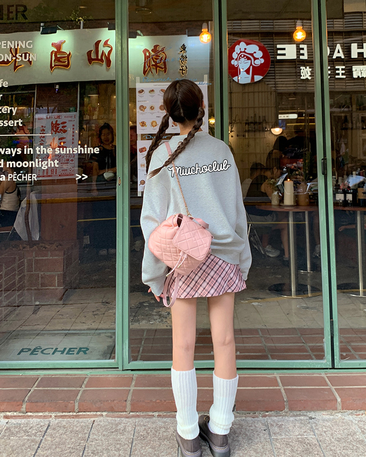 Áo sweater nữ form boxy 2006 Miucho cổ tròn basic vải nỉ bông 350 GSM dày dặn in typography_thumbnail_3